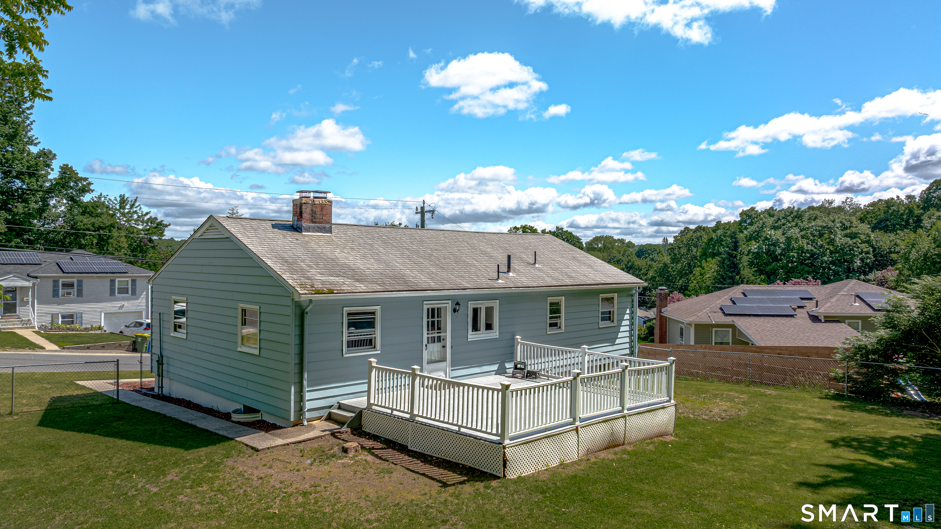 47 Juniper Ridge Drive Property Photo 3