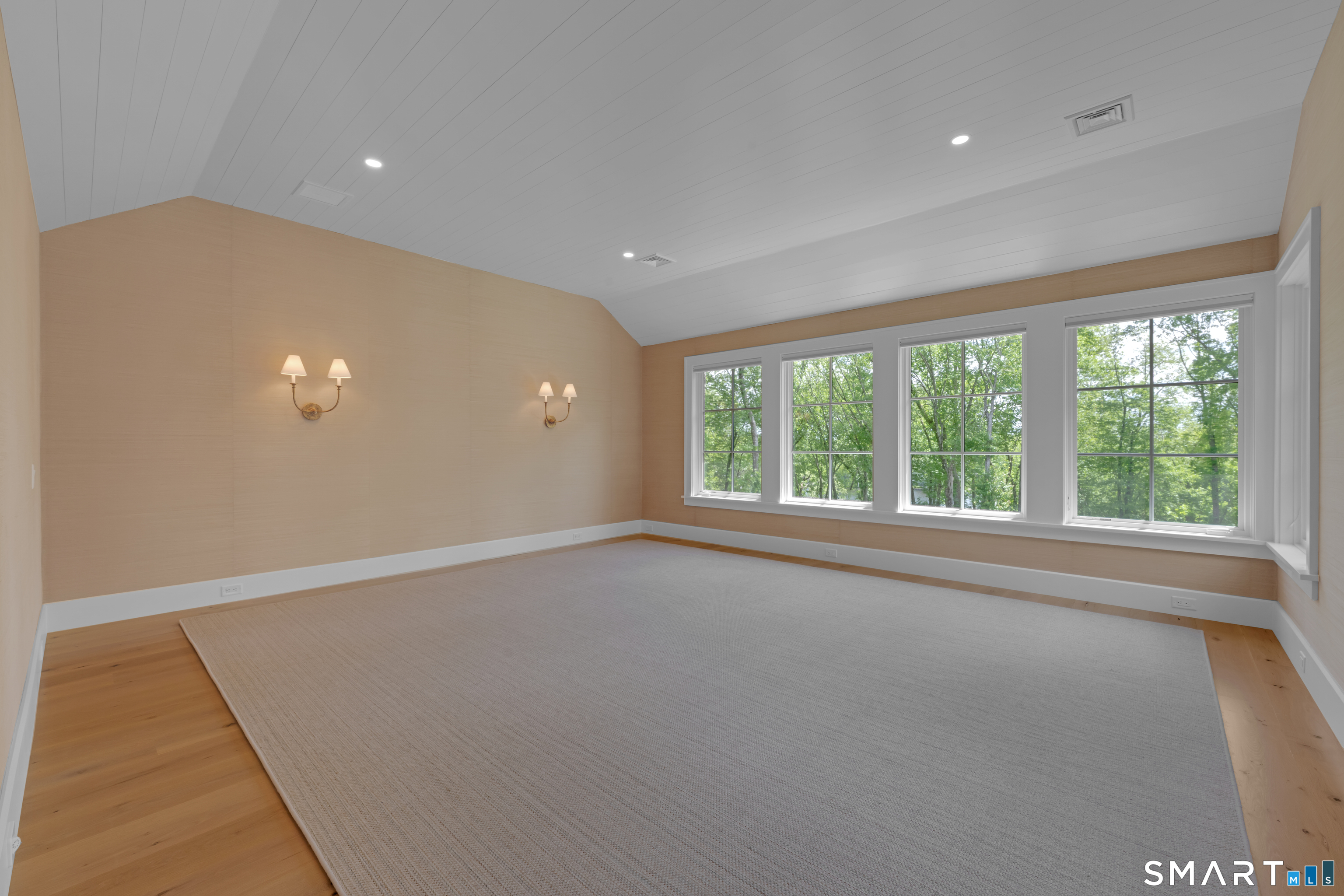 158 Quasset West Road Property Photo 11