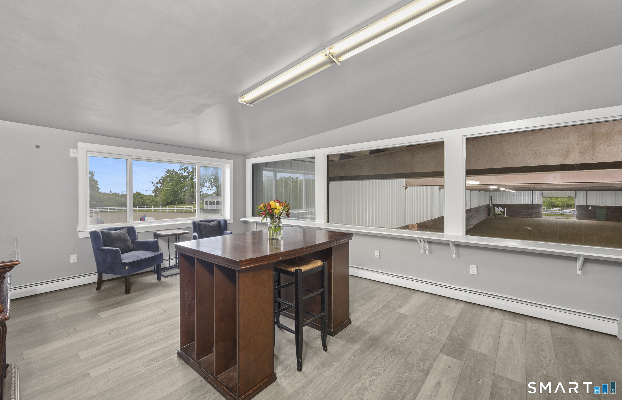 210 South Street Property Photo 16