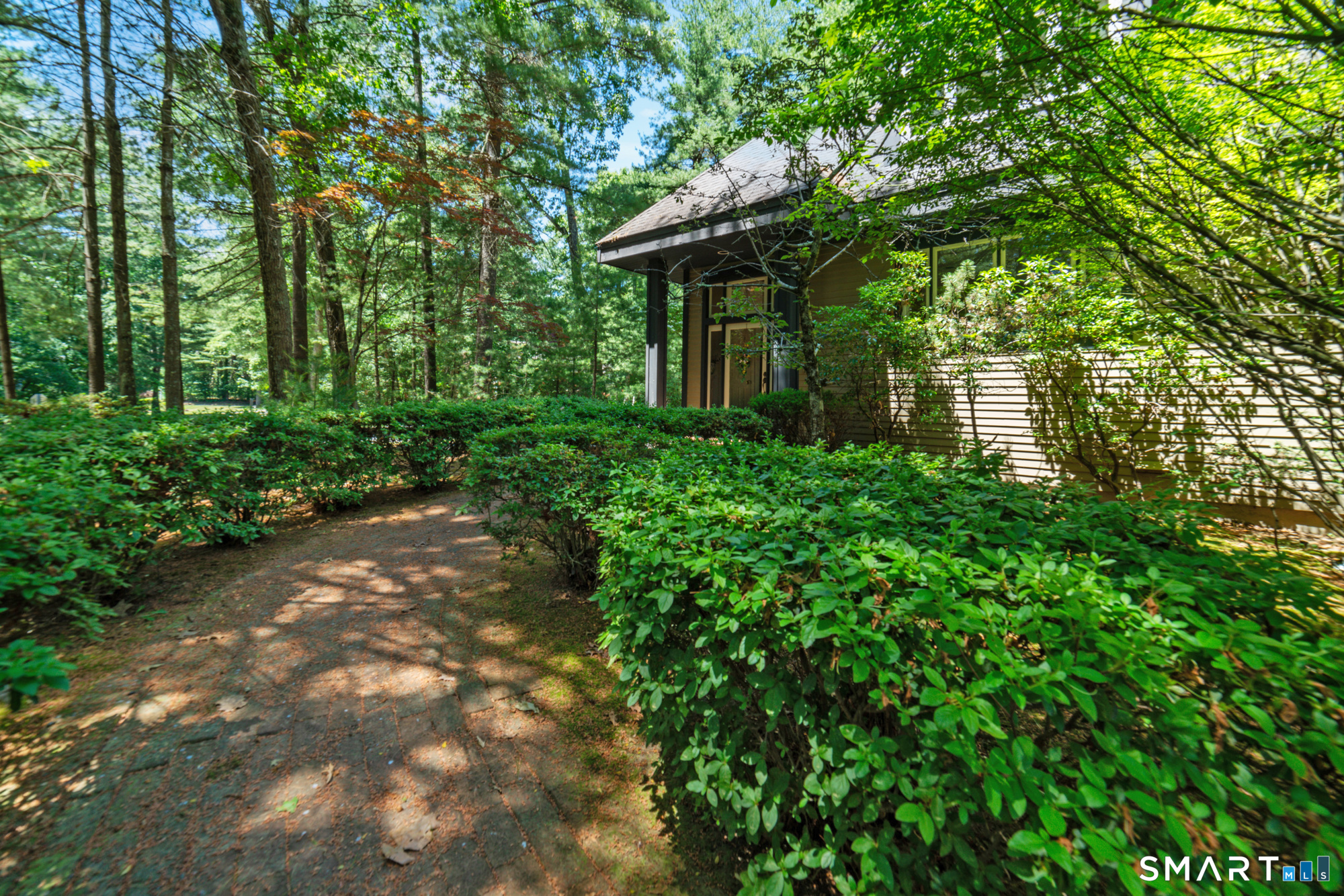 8 Beacon Heath Property Photo 4