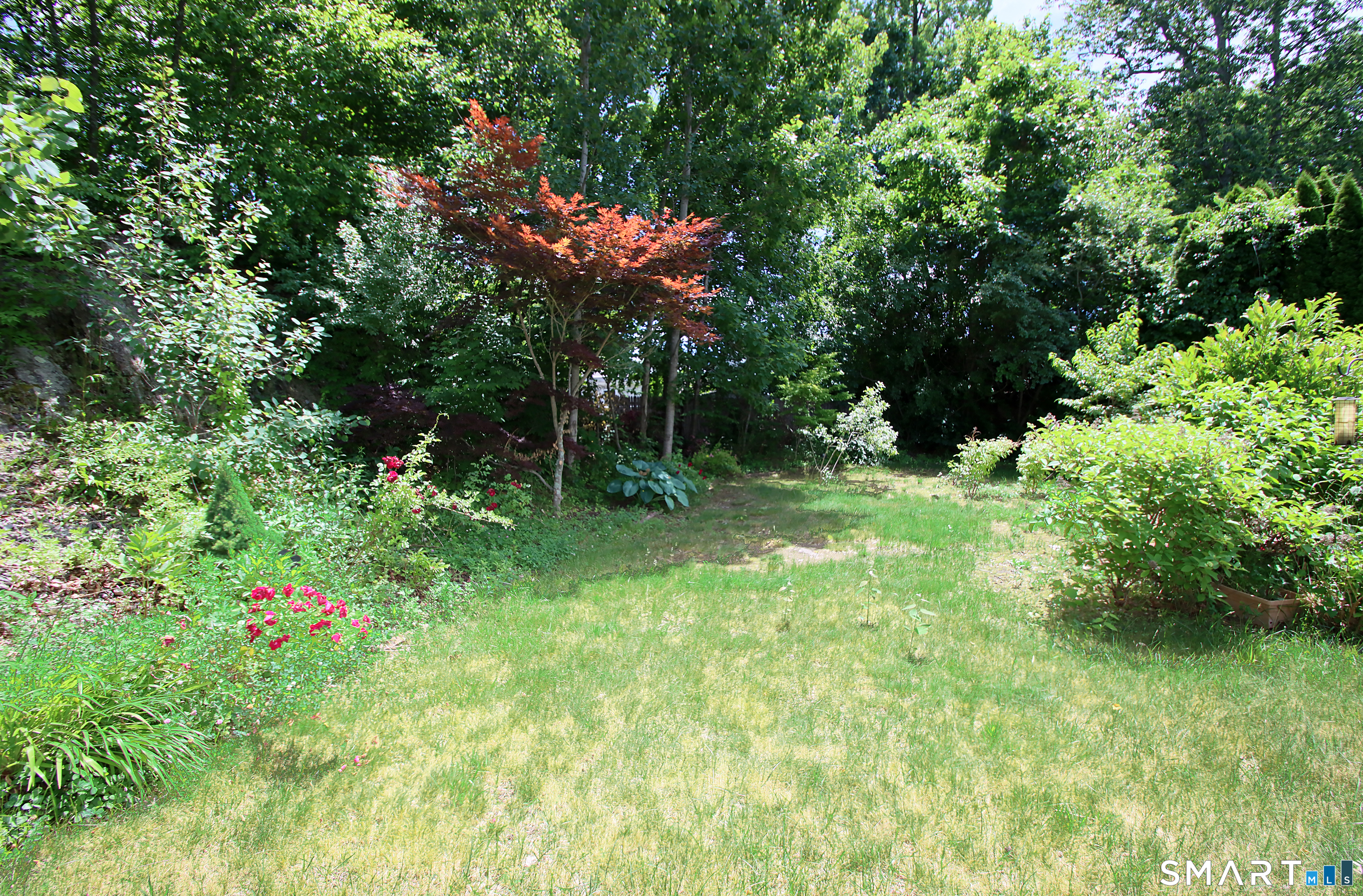 5 Oaktree Court Property Photo 4