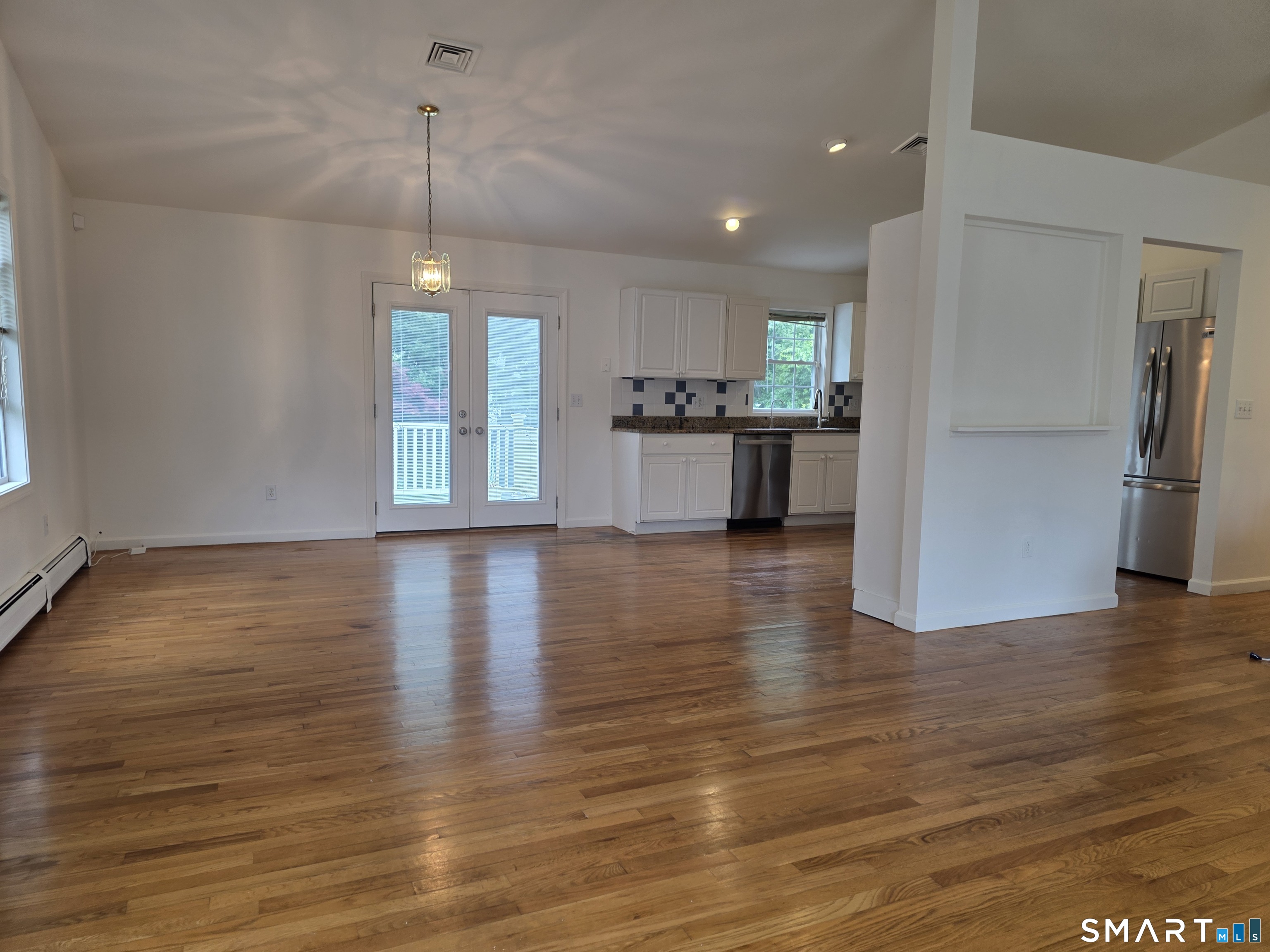 5 Oaktree Court Property Photo 8