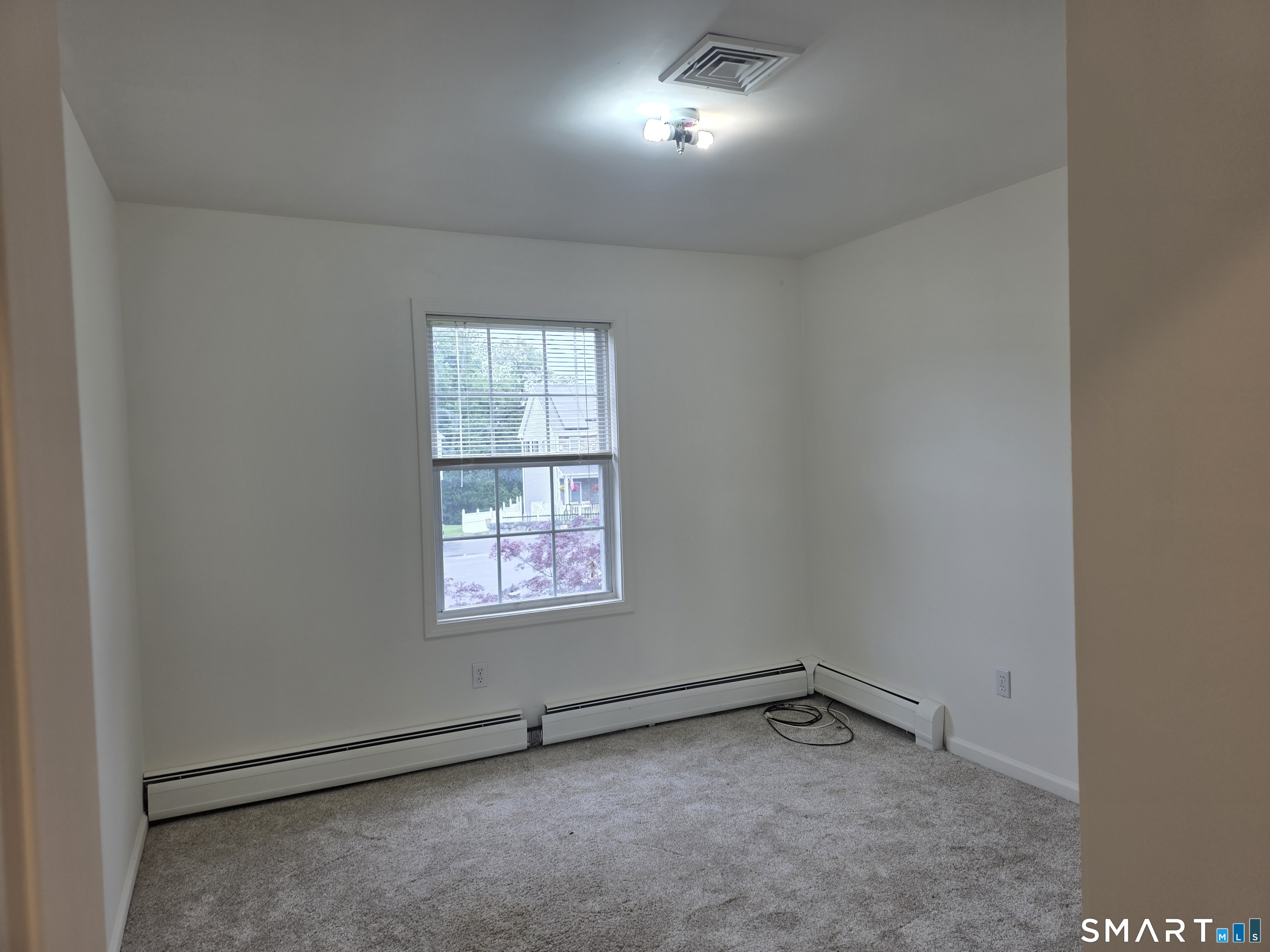 5 Oaktree Court Property Photo 15
