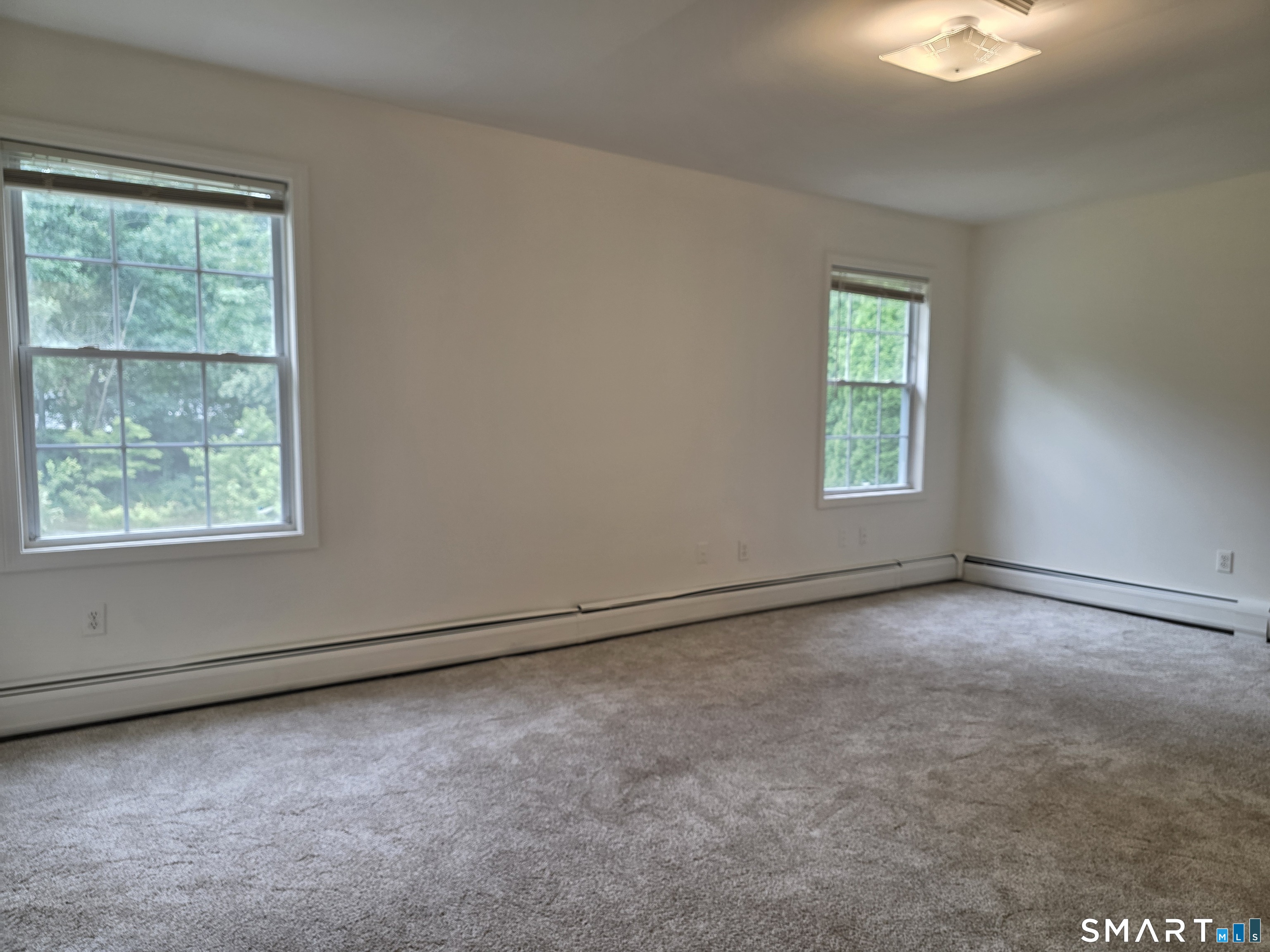 5 Oaktree Court Property Photo 17