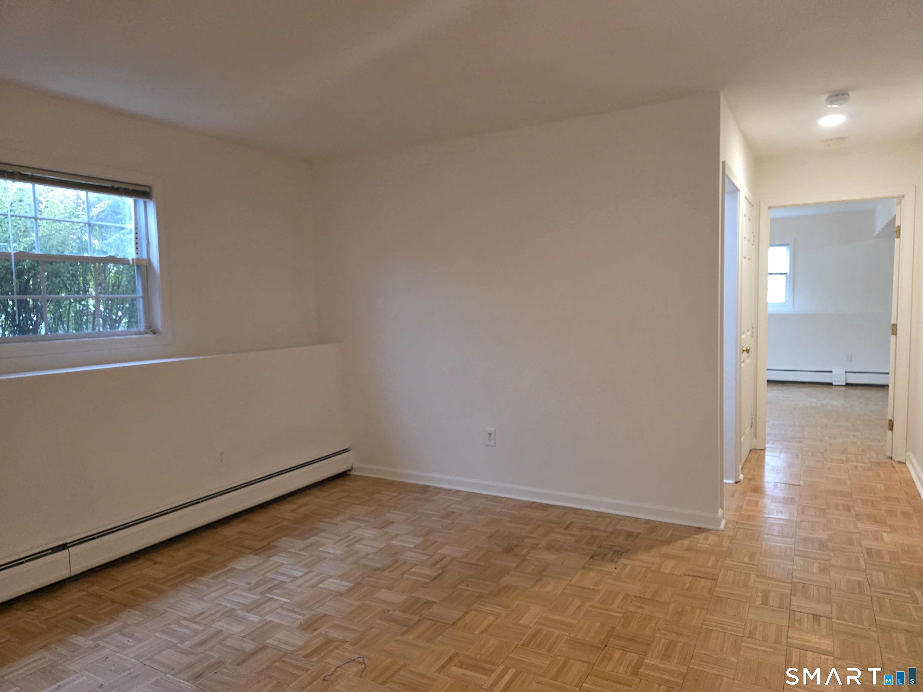 5 Oaktree Court Property Photo 19