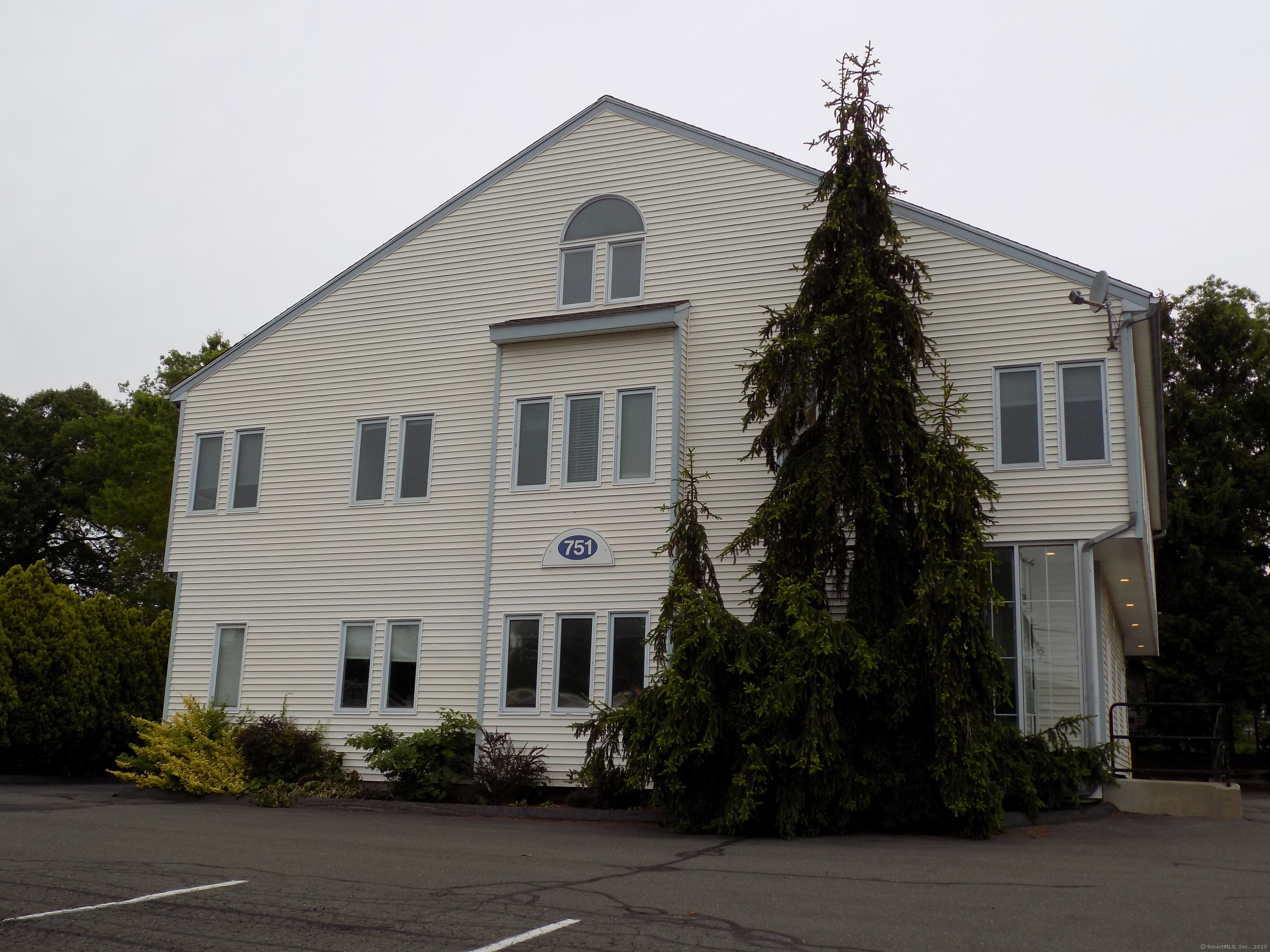 751 Farmington Avenue Property Photo 2