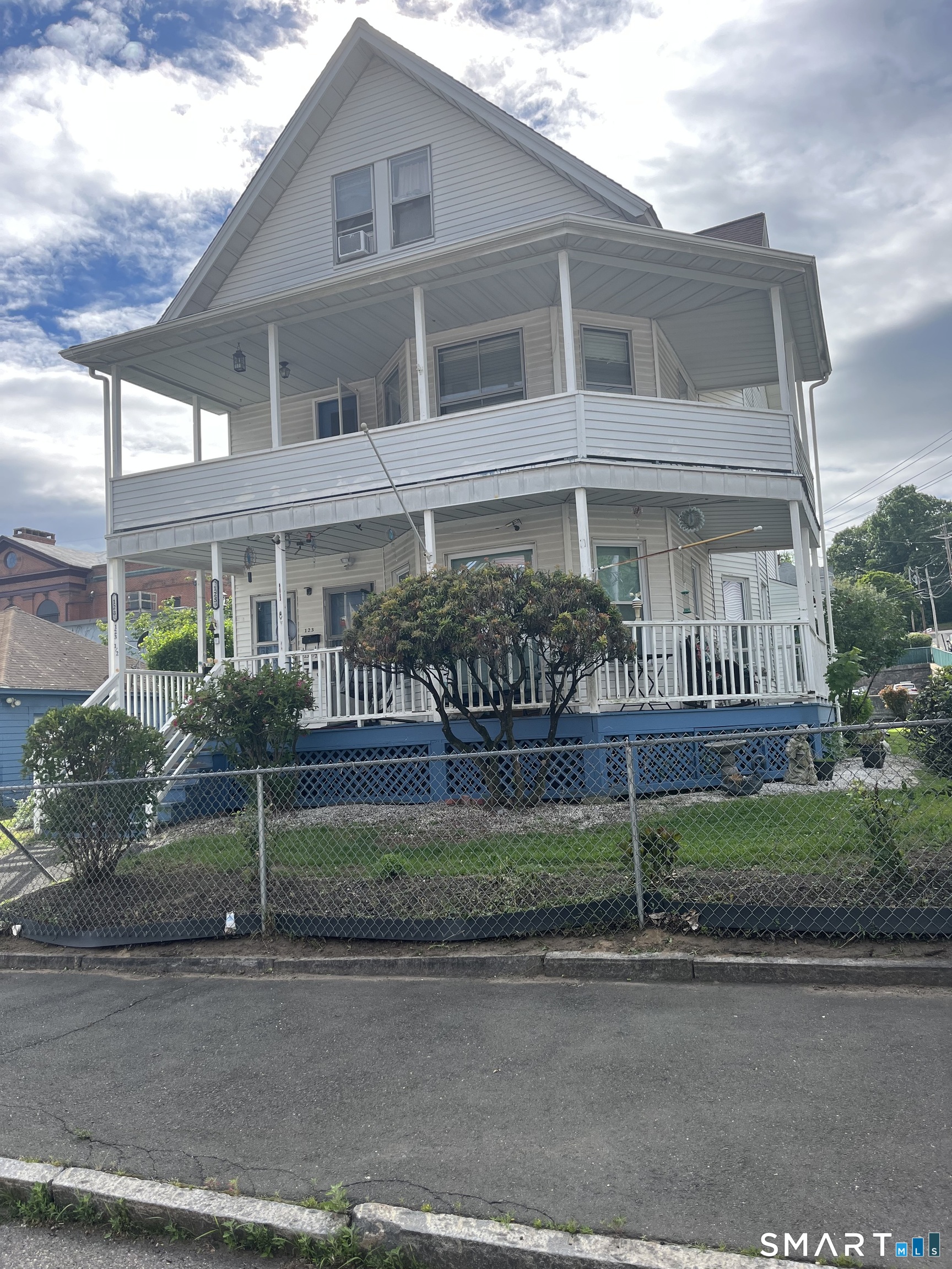 125 Beaver Street Property Photo 1