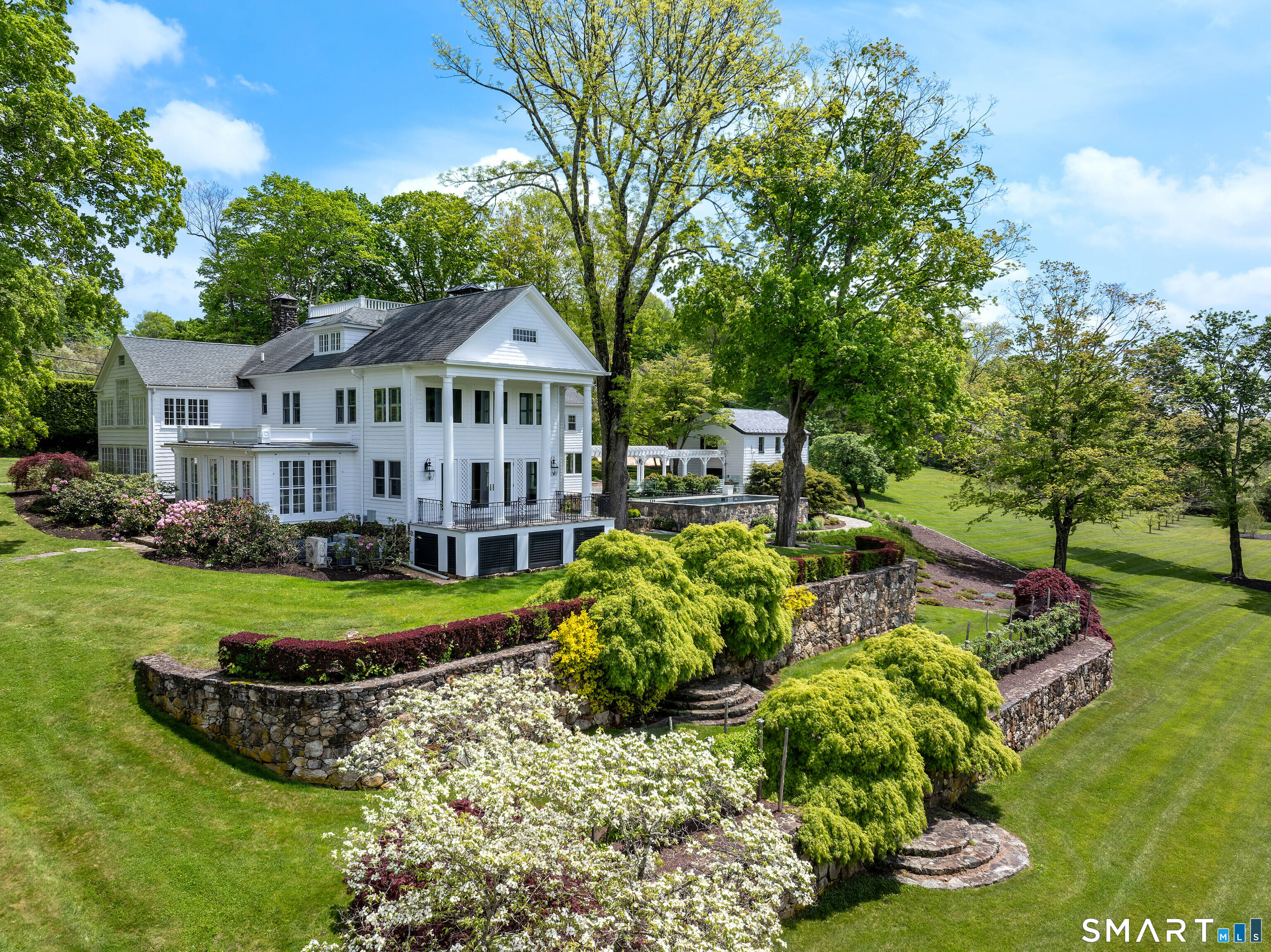 155 Long Ridge Road Property Photo 2