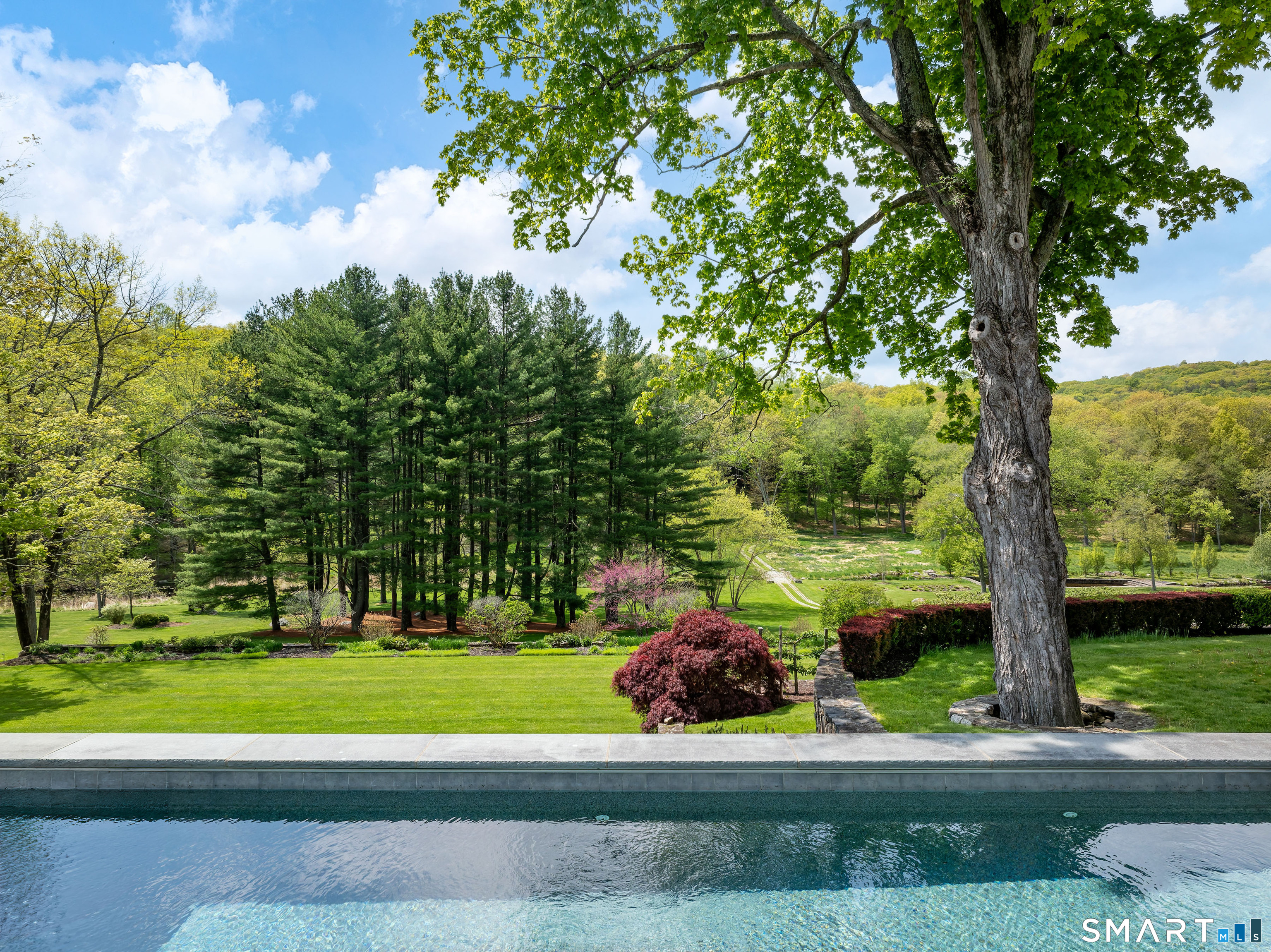 155 Long Ridge Road Property Photo 6