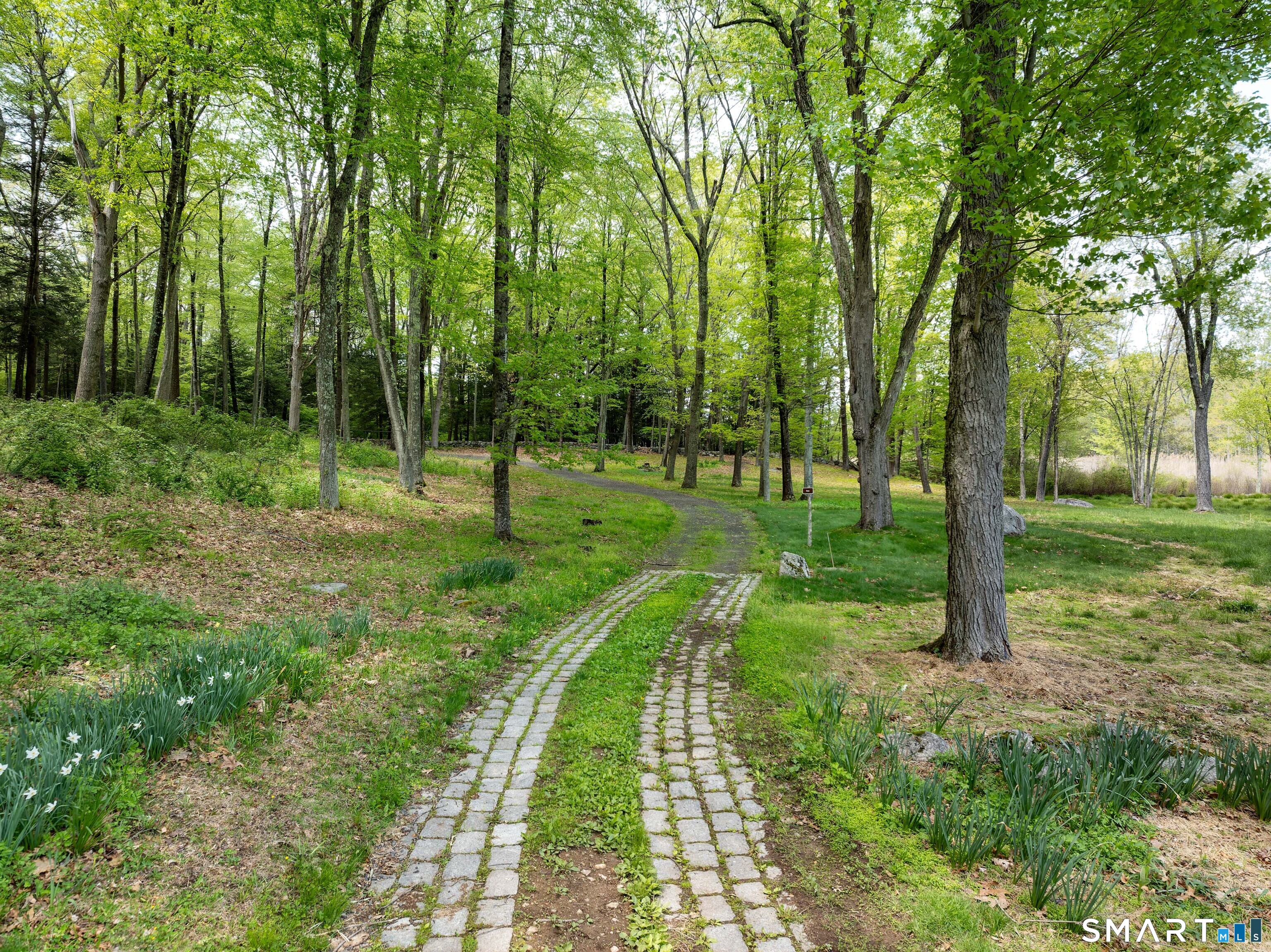 155 Long Ridge Road Property Photo 11
