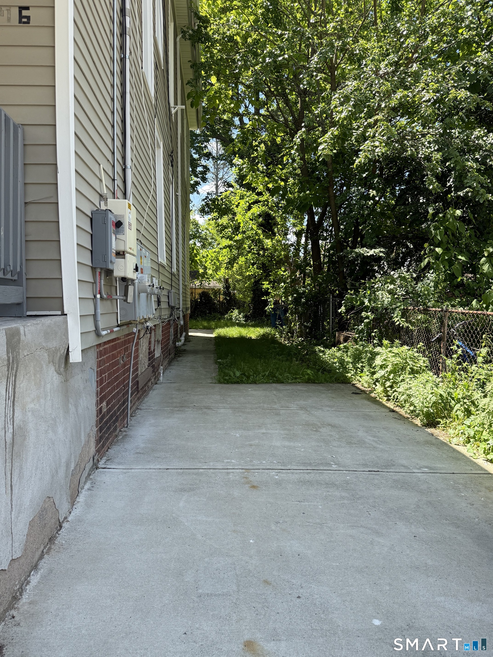 74 Starr Street Property Photo 2