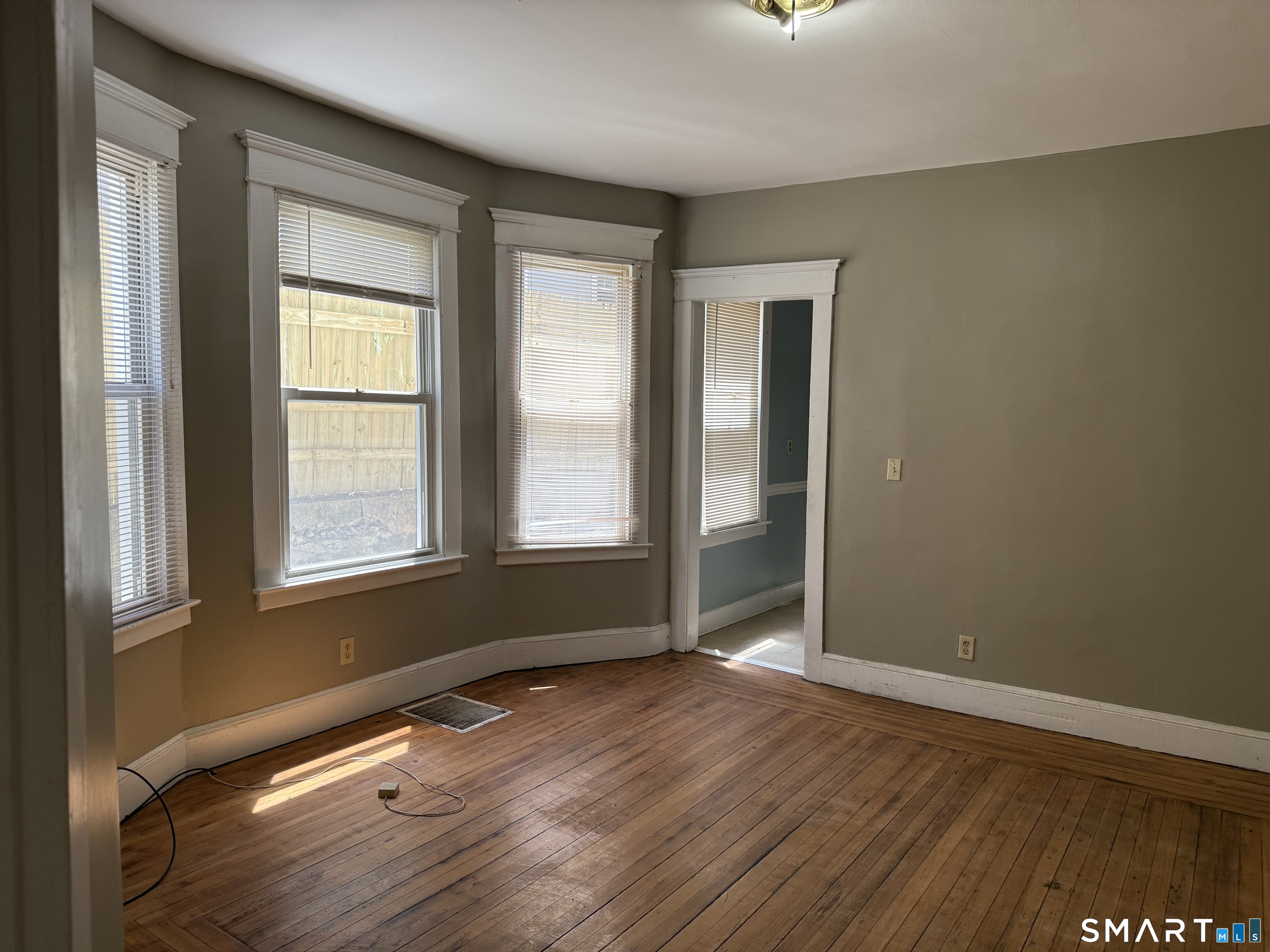 74 Starr Street Property Photo 4