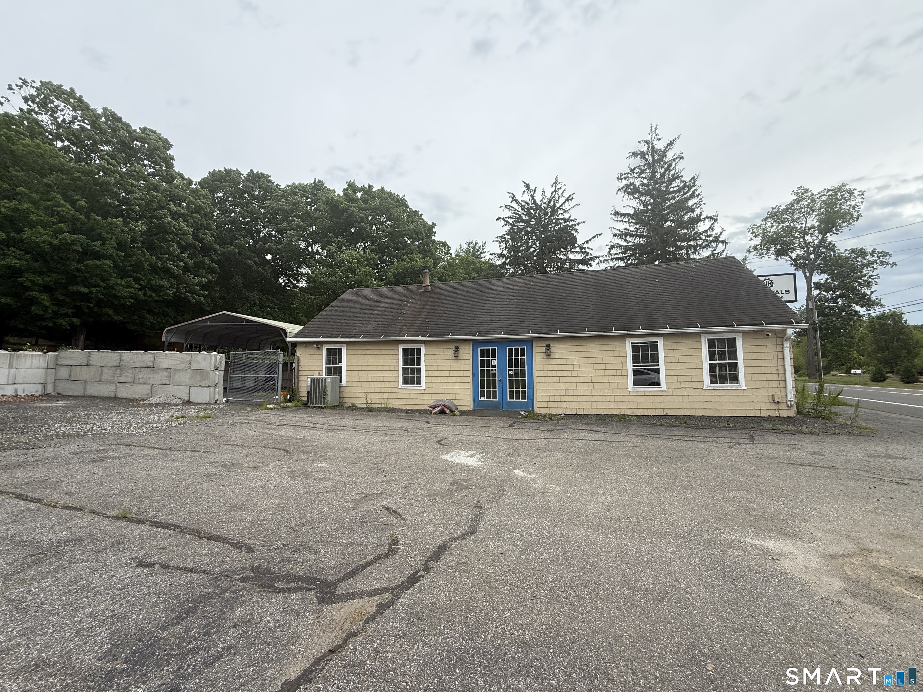 152 Guilford Road Property Photo 2