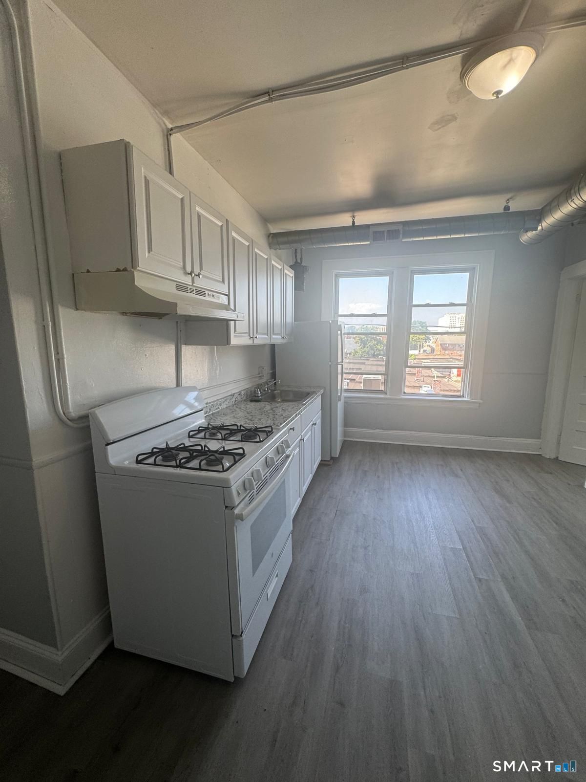 159 Charles 3 Street Property Photo 1