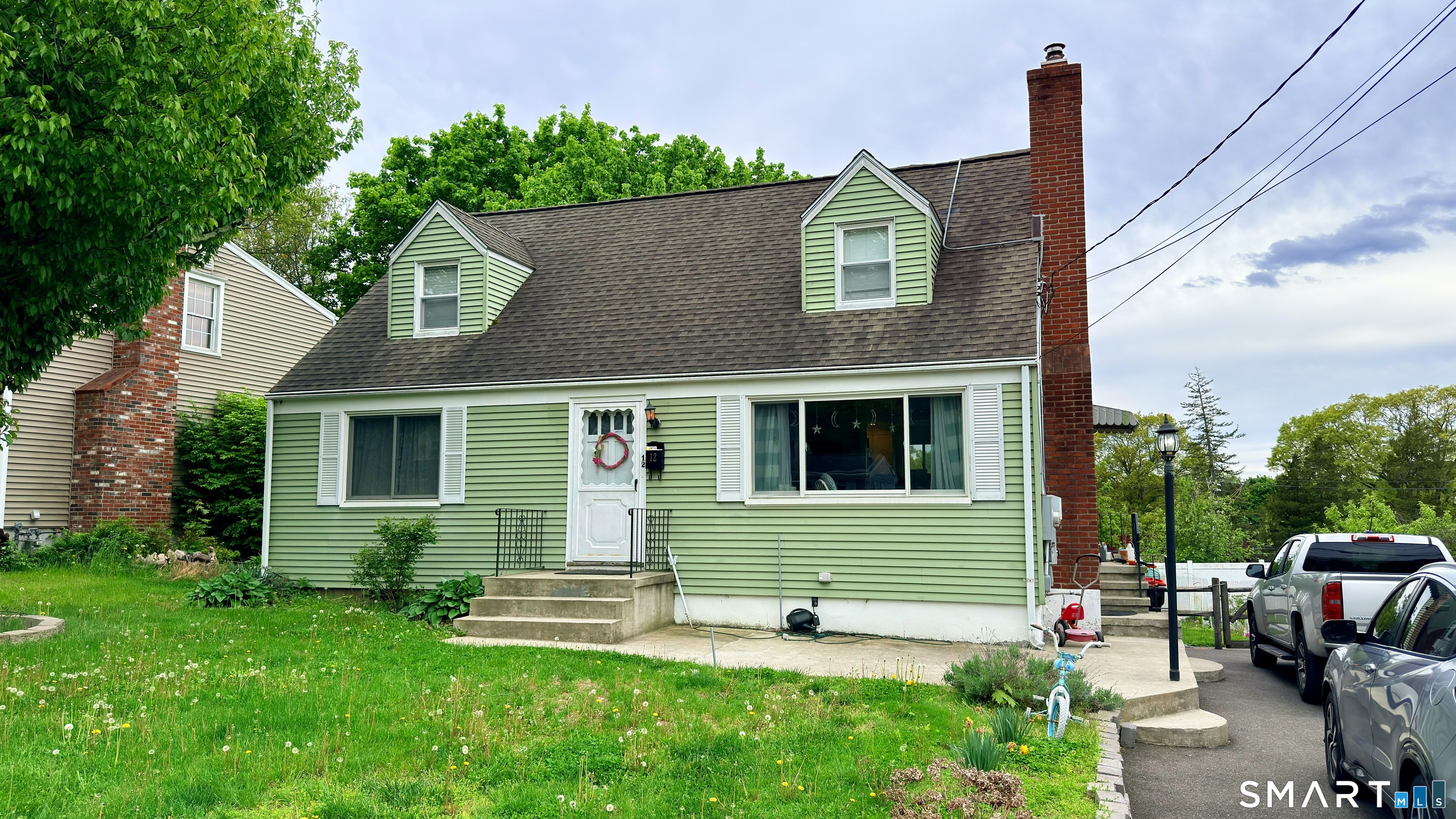 12 Rainbow Road Property Photo 1