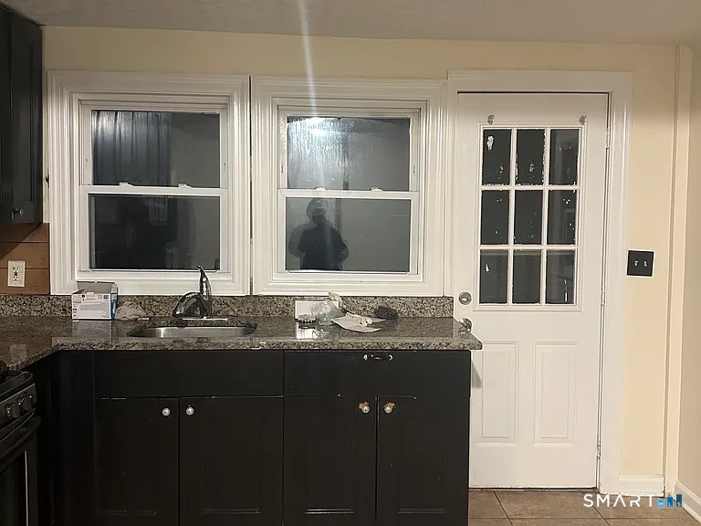 24181213 Property Photo 6