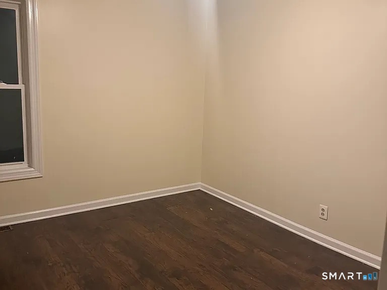 24181213 Property Photo 9