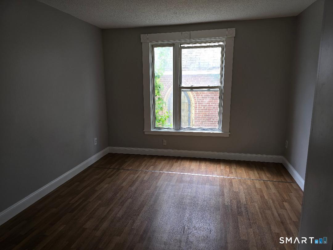 5 Hill B,d Street Property Photo 5
