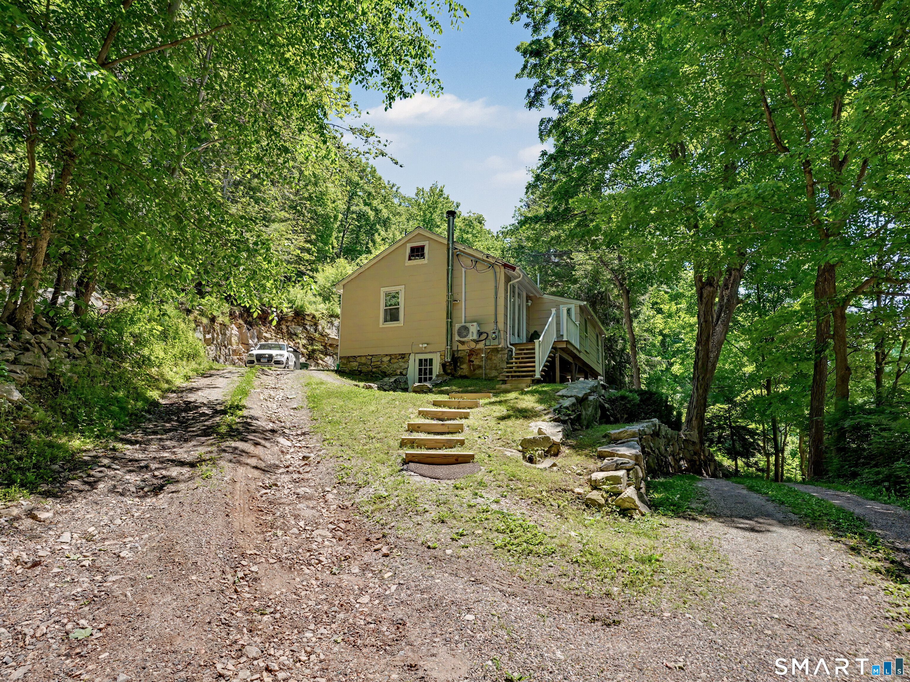 457 Newtown Turnpike Property Photo 22