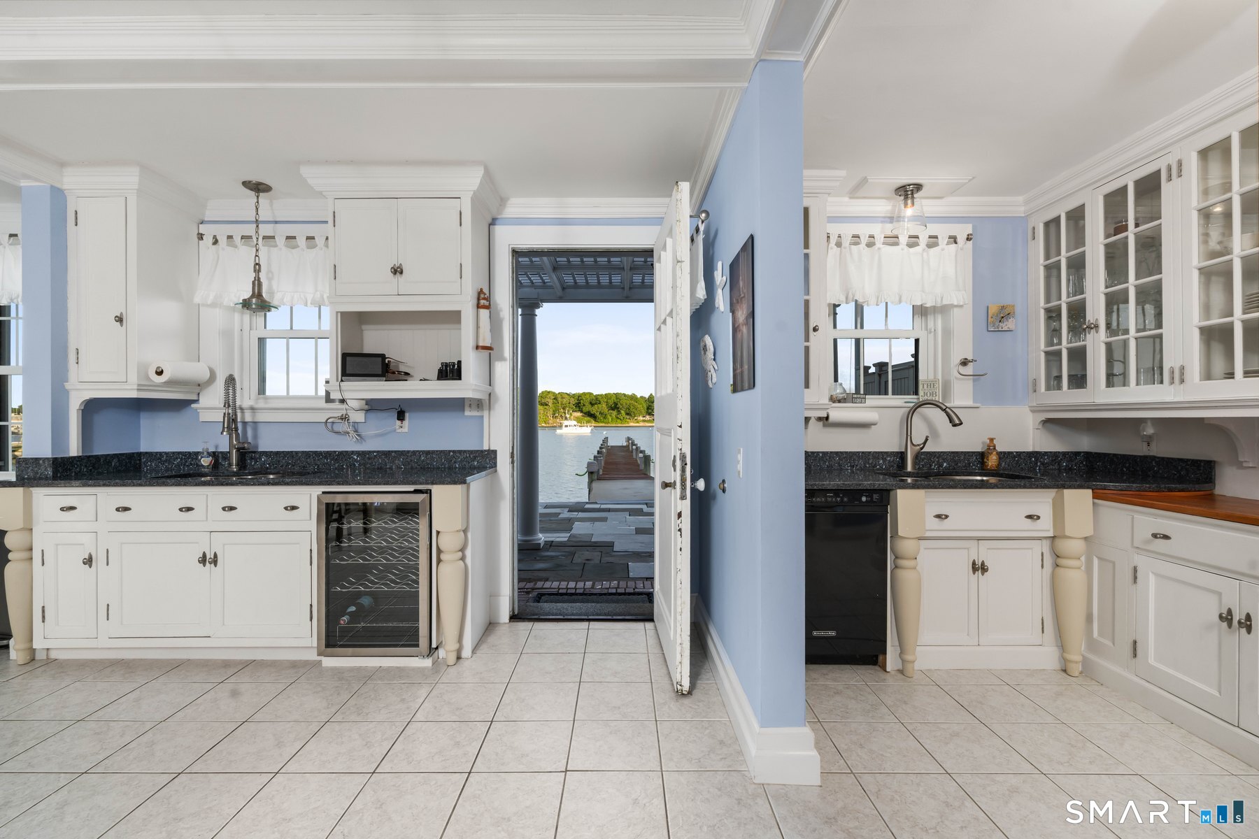 30 Essex Street Property Photo 15