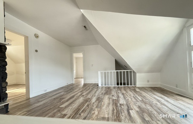 84 Alcove 3 Street Property Photo 4