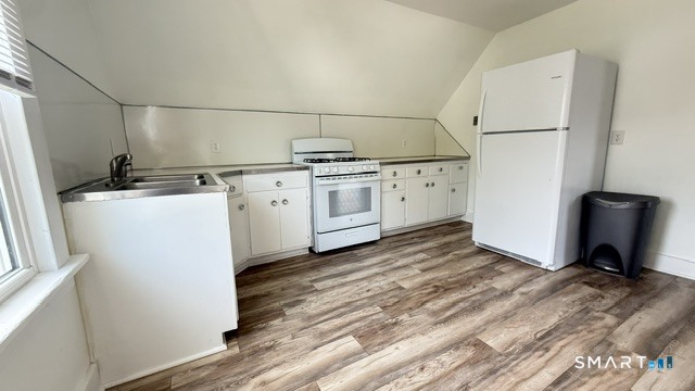 84 Alcove 3 Street Property Photo 6