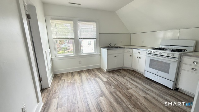 84 Alcove 3 Street Property Photo 7