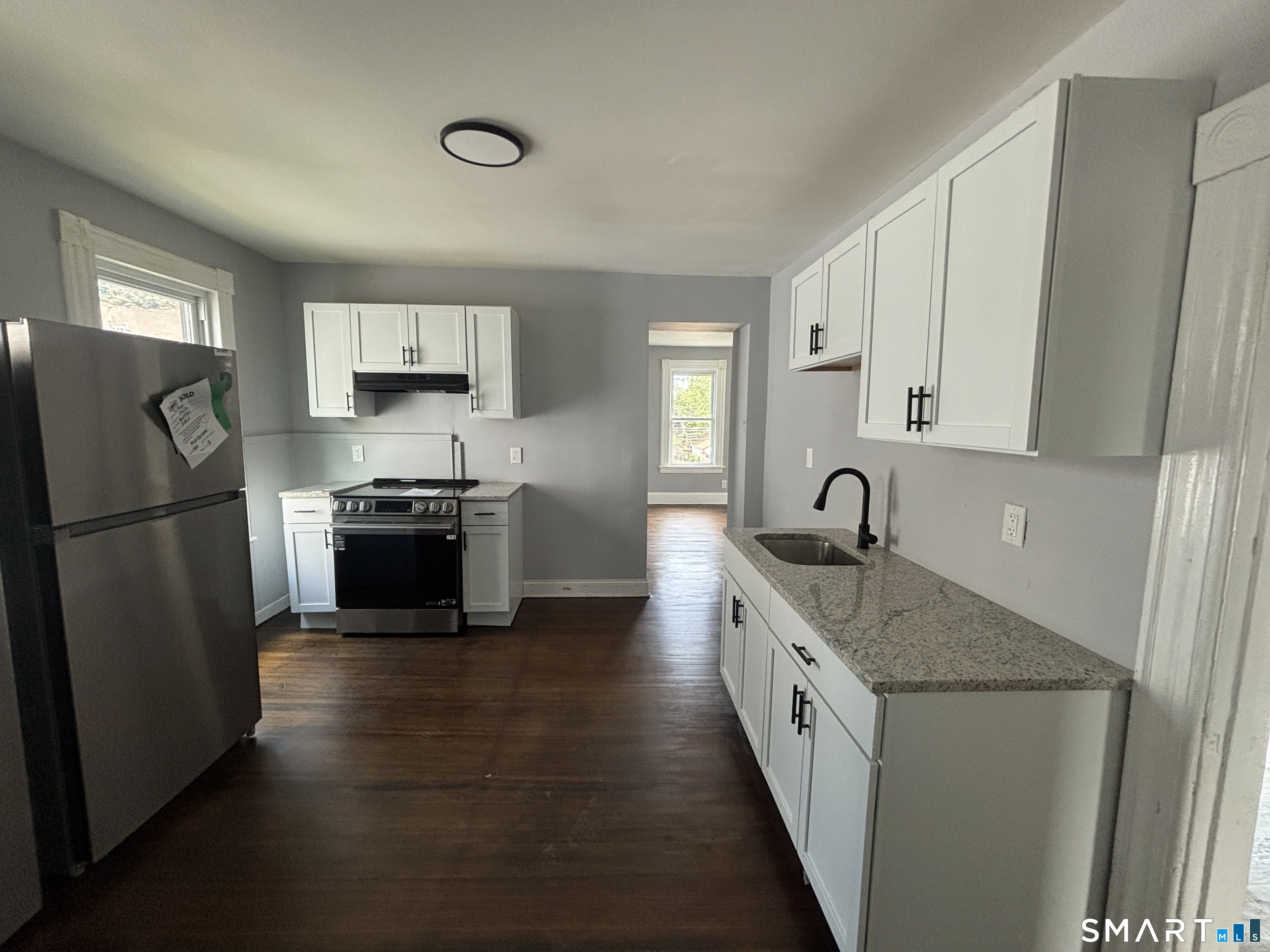 231 Goddard 2nd Floor Avenue Property Photo 2