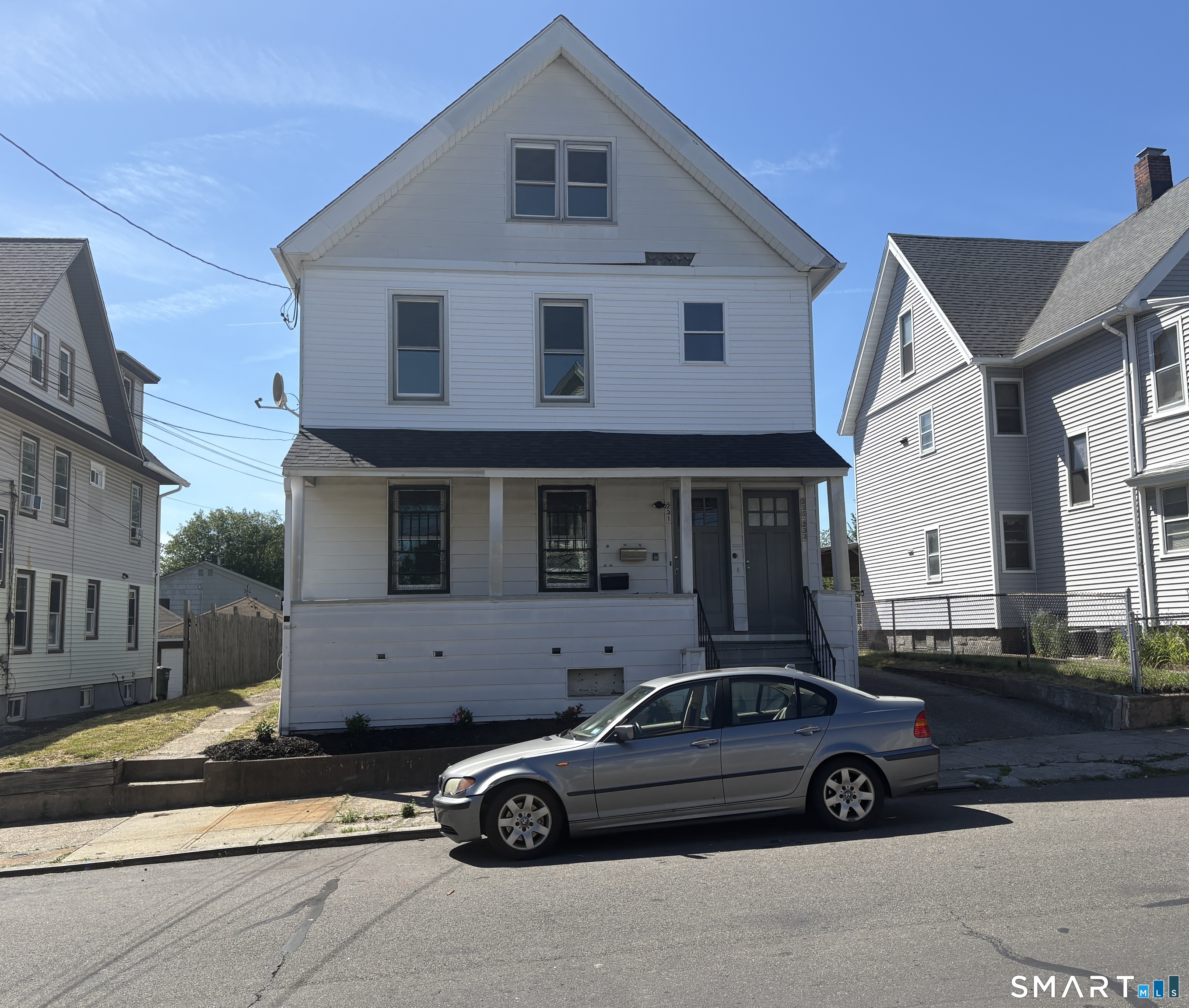231 Goddard 2nd Floor Avenue Property Photo 11