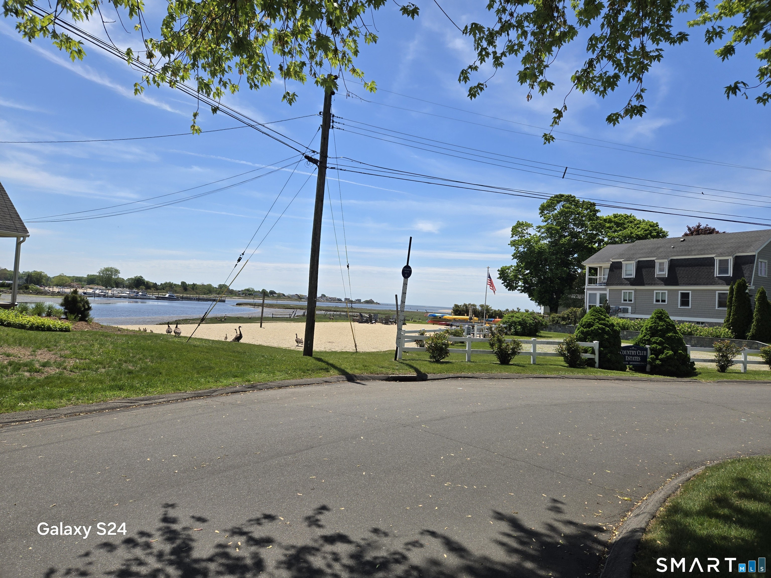 24 Indian Drive Property Photo 2