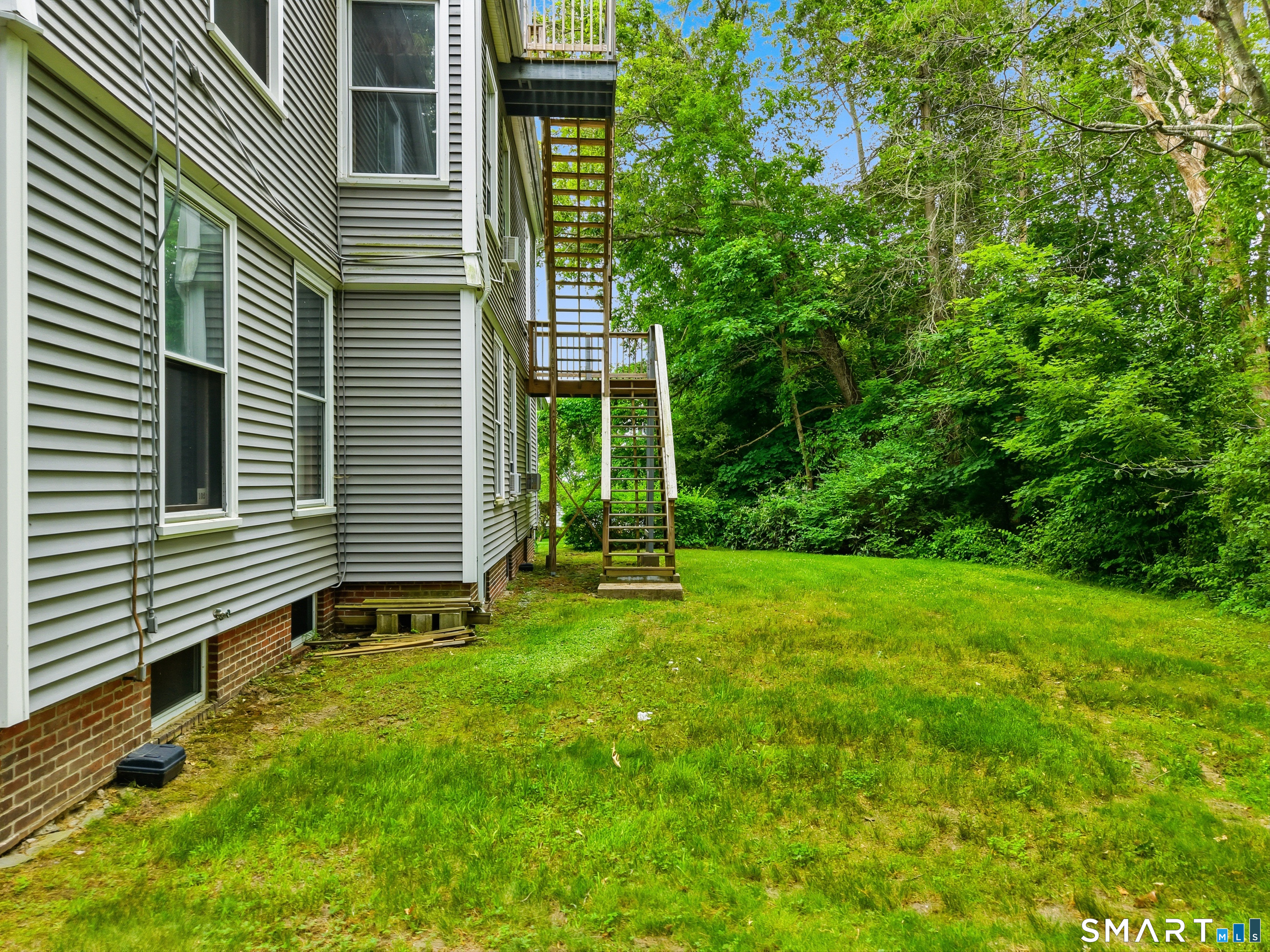 1 Sylvandale Road Property Photo 32