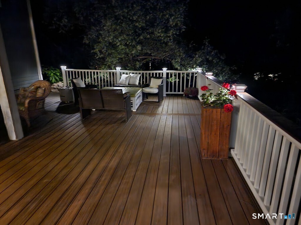 24 Island Hill Avenue Property Photo 36
