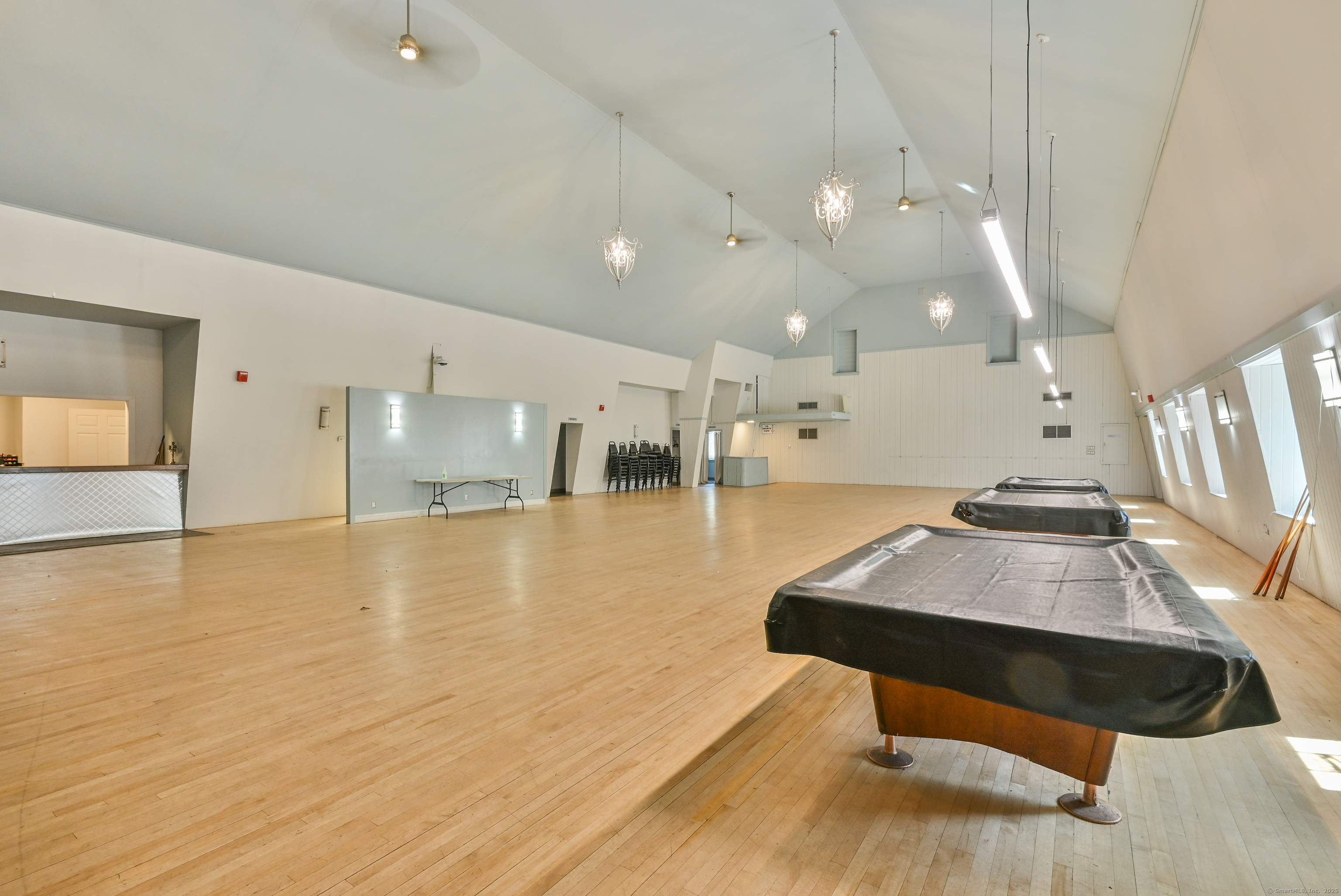 1017 Riverside Drive Property Photo 16