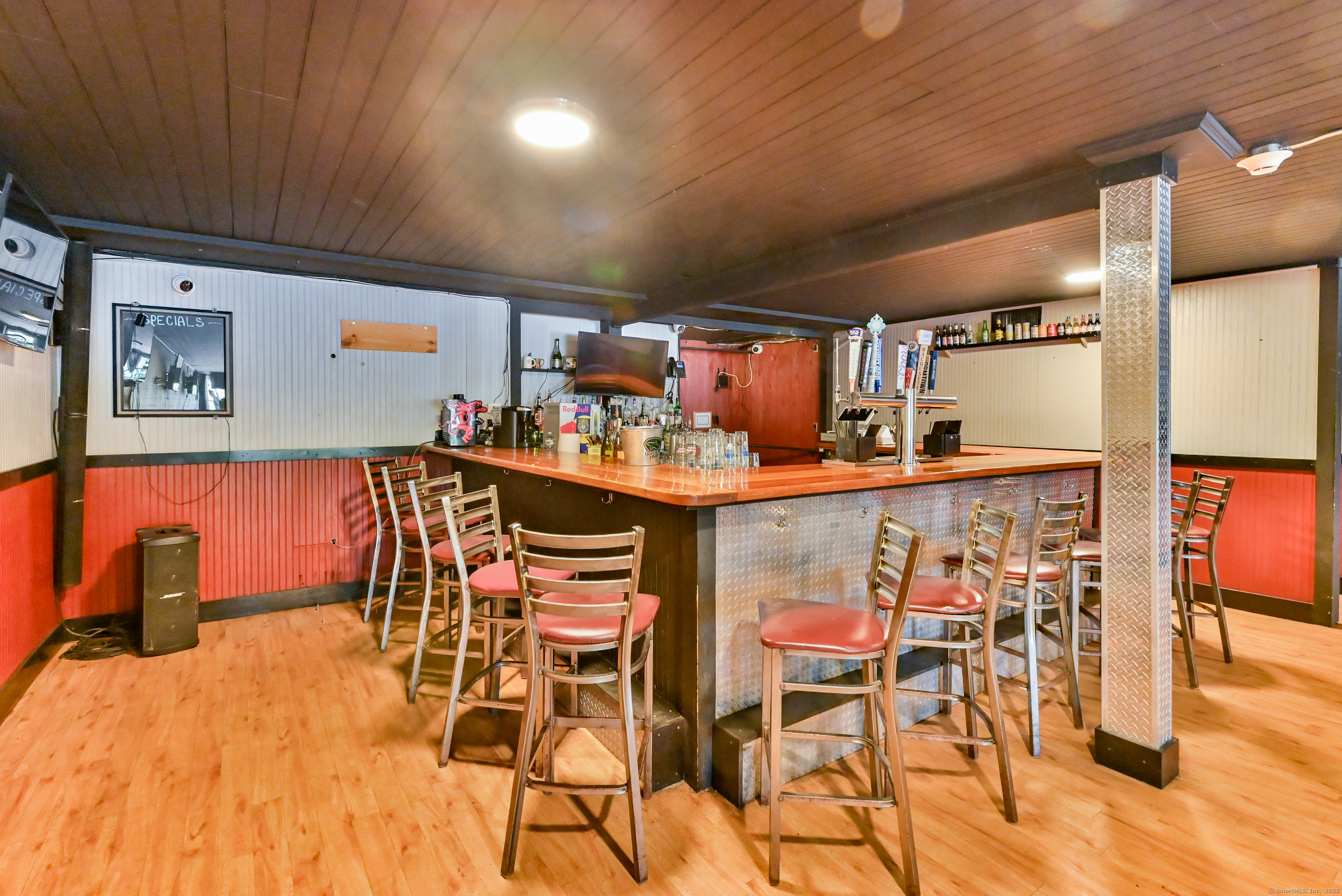 1017 Riverside Drive Property Photo 25