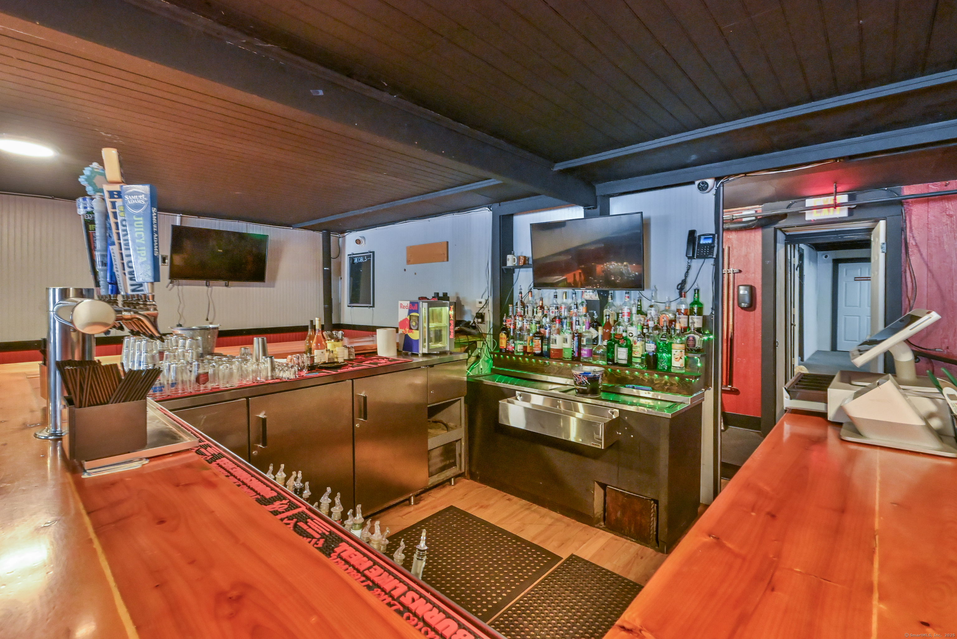1017 Riverside Drive Property Photo 26