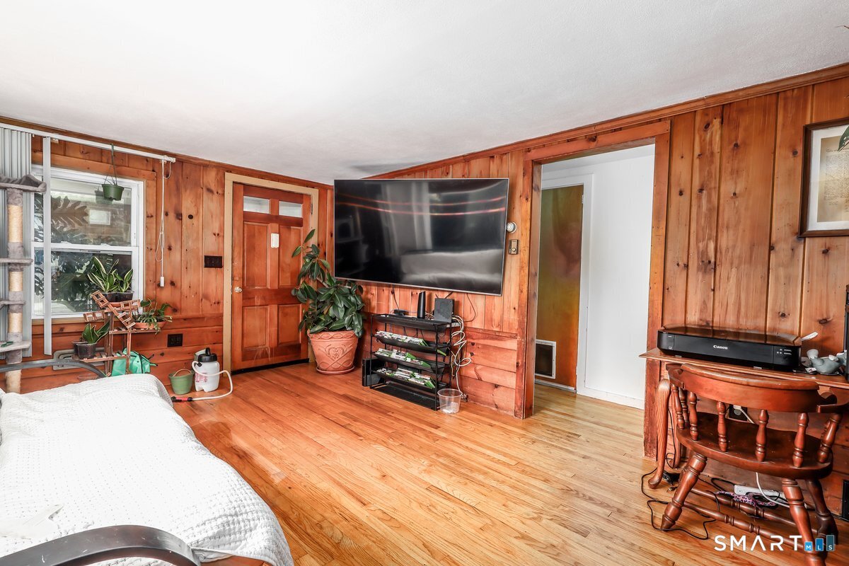 121 Litchfield Road Property Photo 5