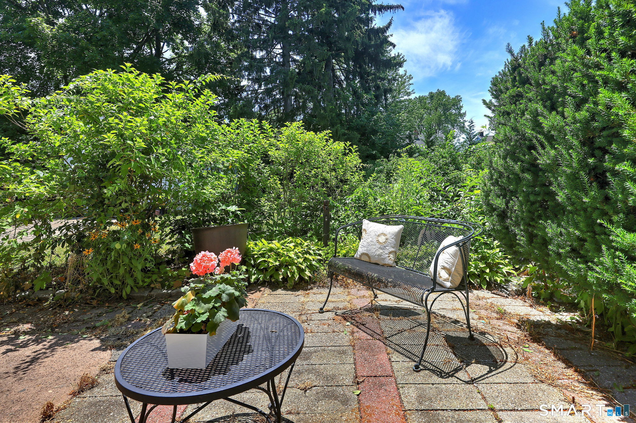 84 Park Avenue Property Photo 24