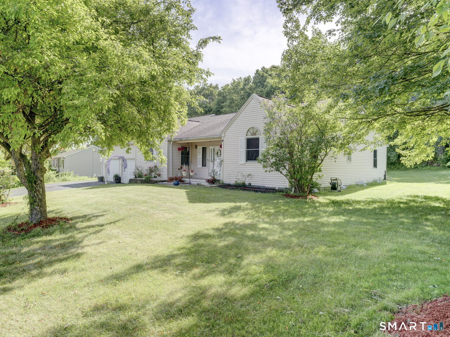 300 Hilltop Road Property Photo 2