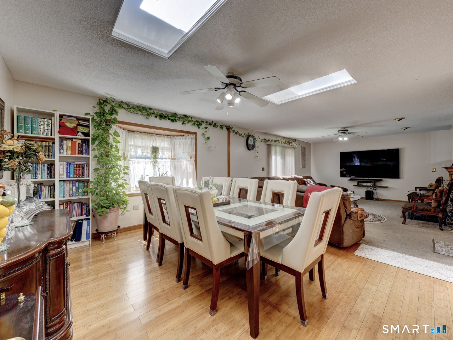 300 Hilltop Road Property Photo 11