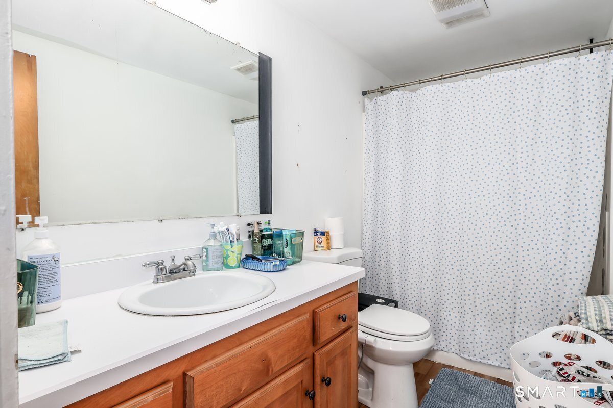 121 Litchfield Road Property Photo 10