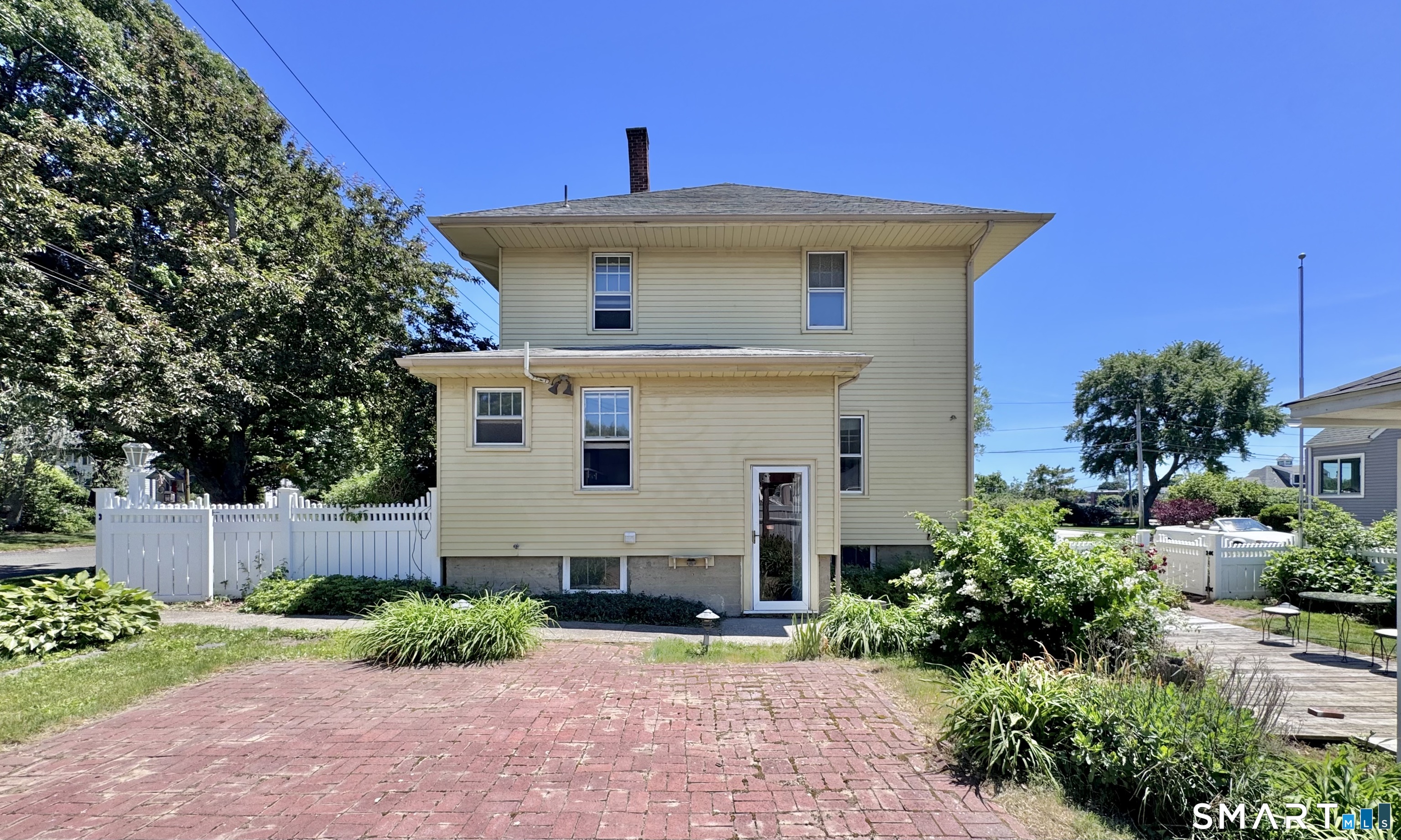 67 Wilbar Avenue Property Photo 26