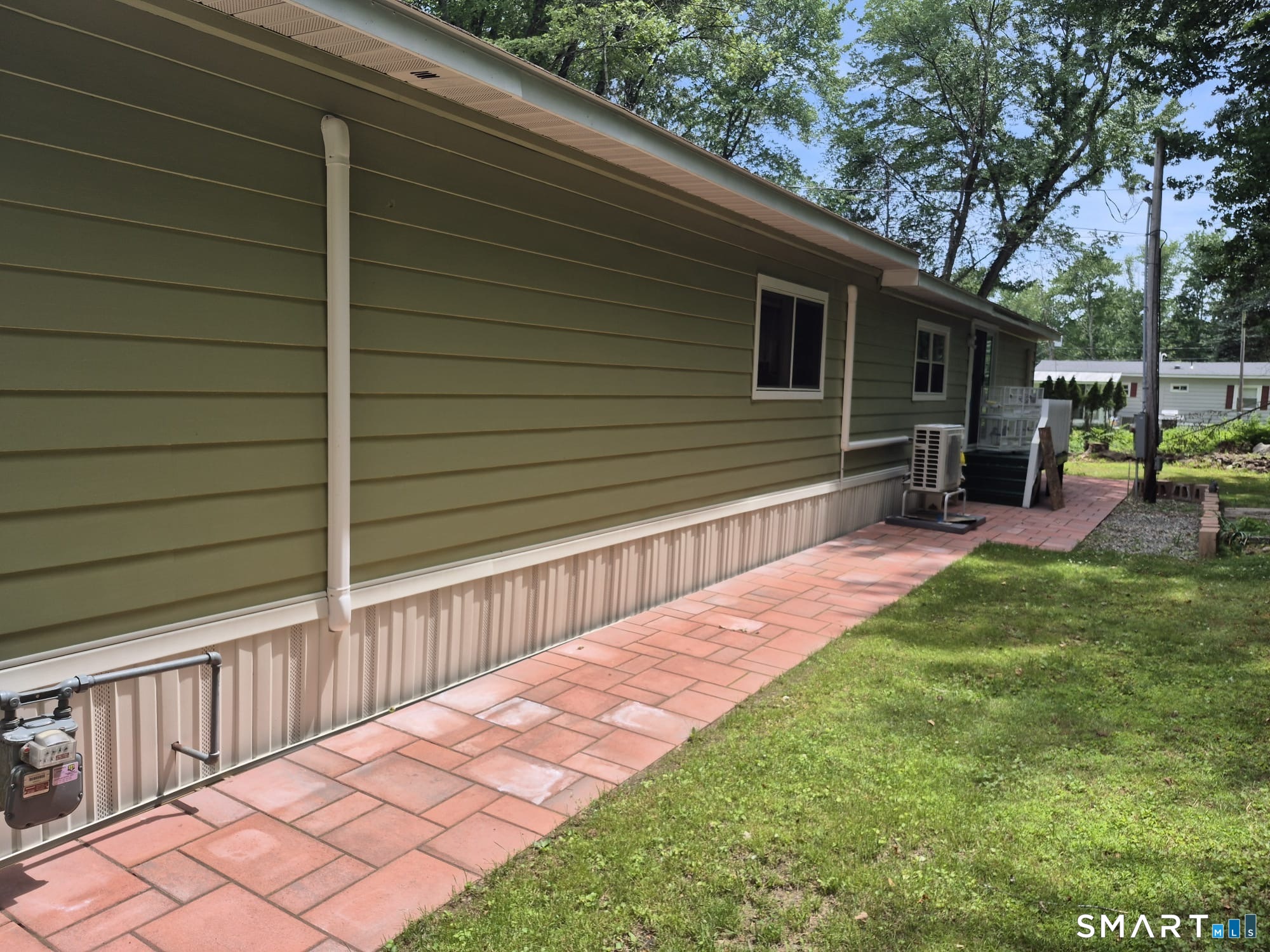 11 Eastview Road Property Photo 2