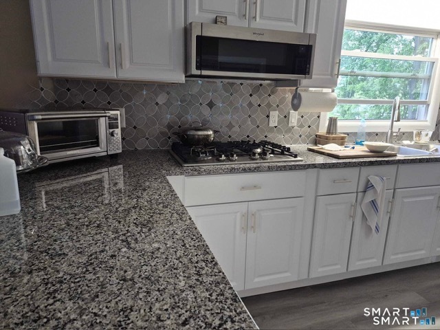 11 Eastview Road Property Photo 3