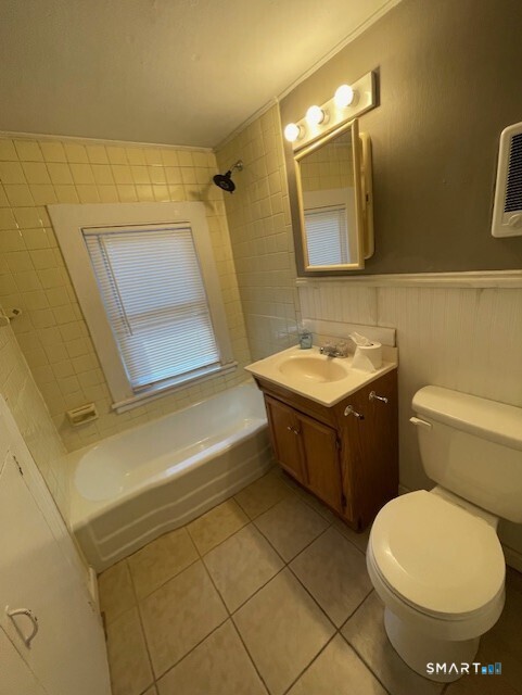 132-134 Gridley 3 Street Property Photo 7