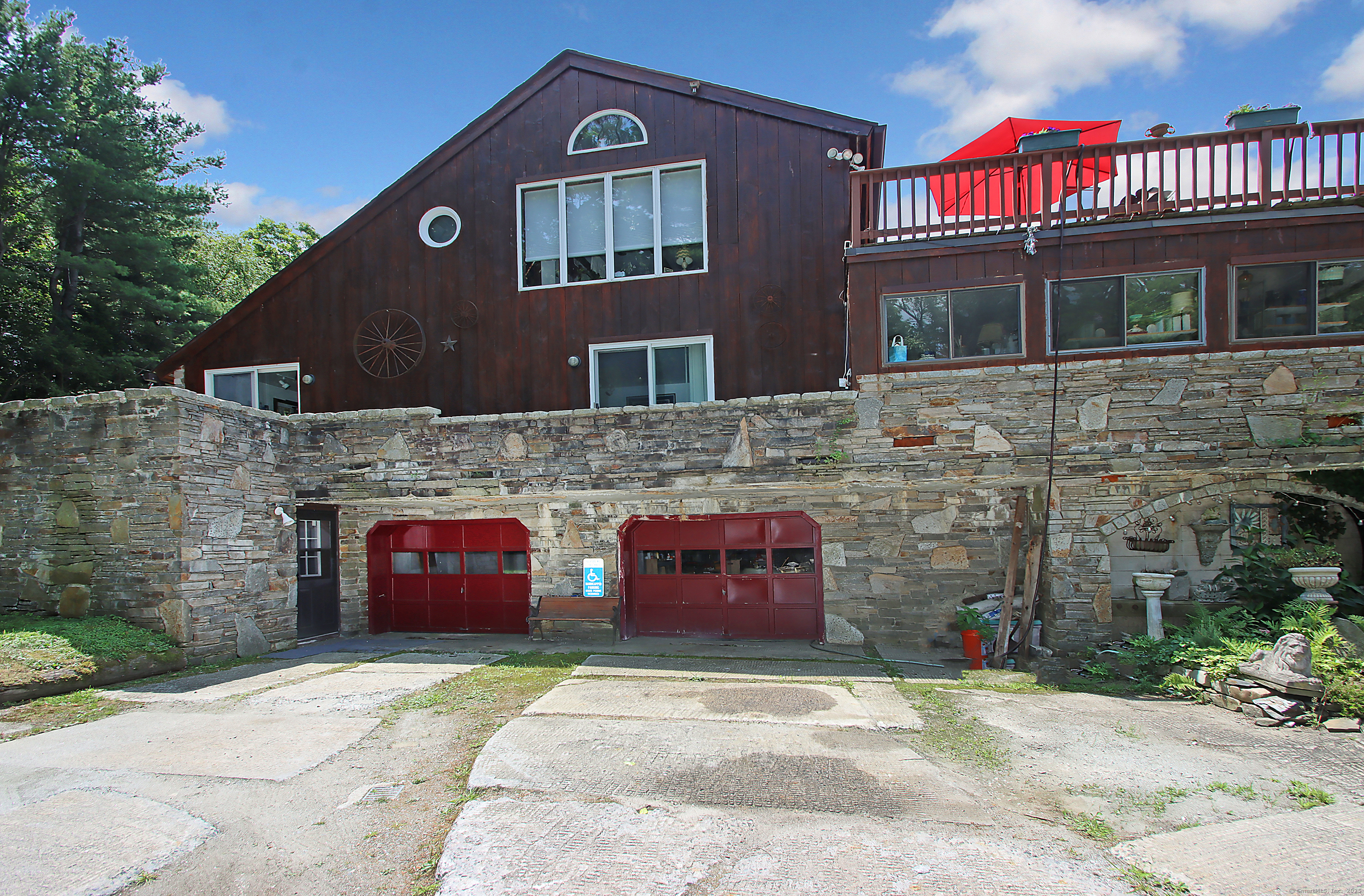 8 Dillon Road Property Photo 2