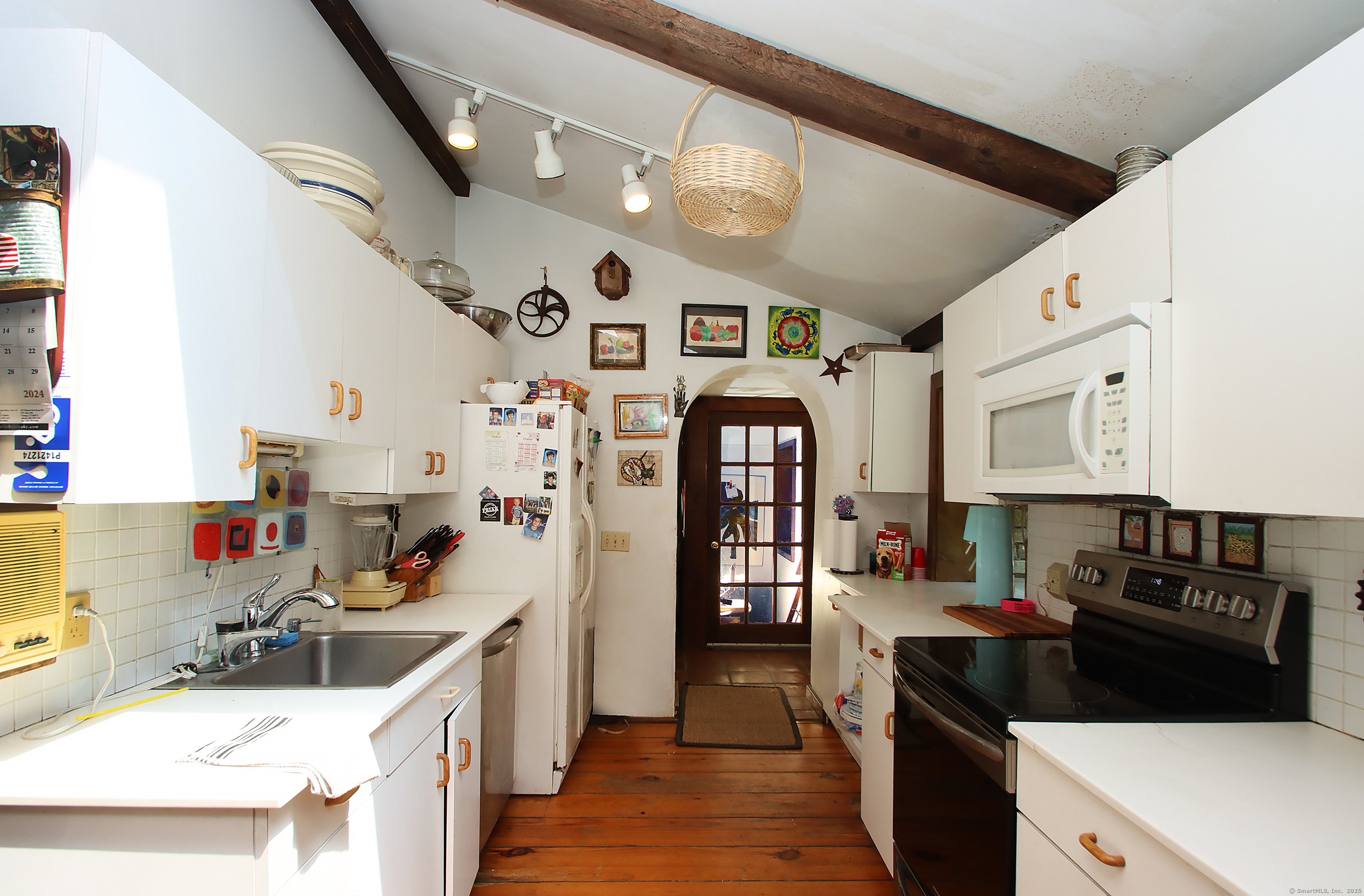 8 Dillon Road Property Photo 15