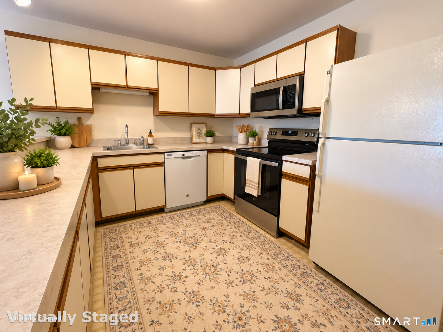 136 Deer Hill 205 Avenue Property Photo 12
