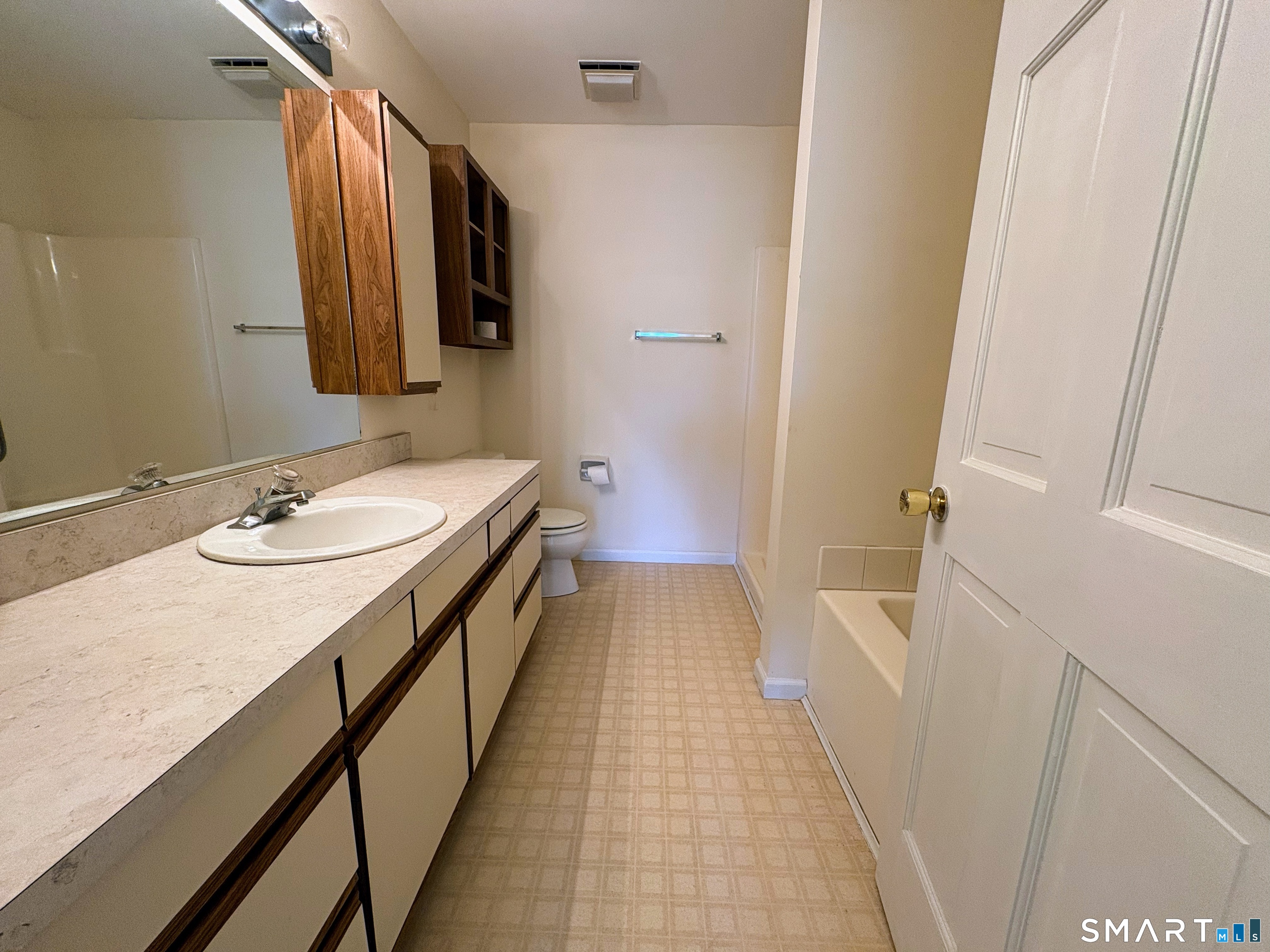 136 Deer Hill 205 Avenue Property Photo 26
