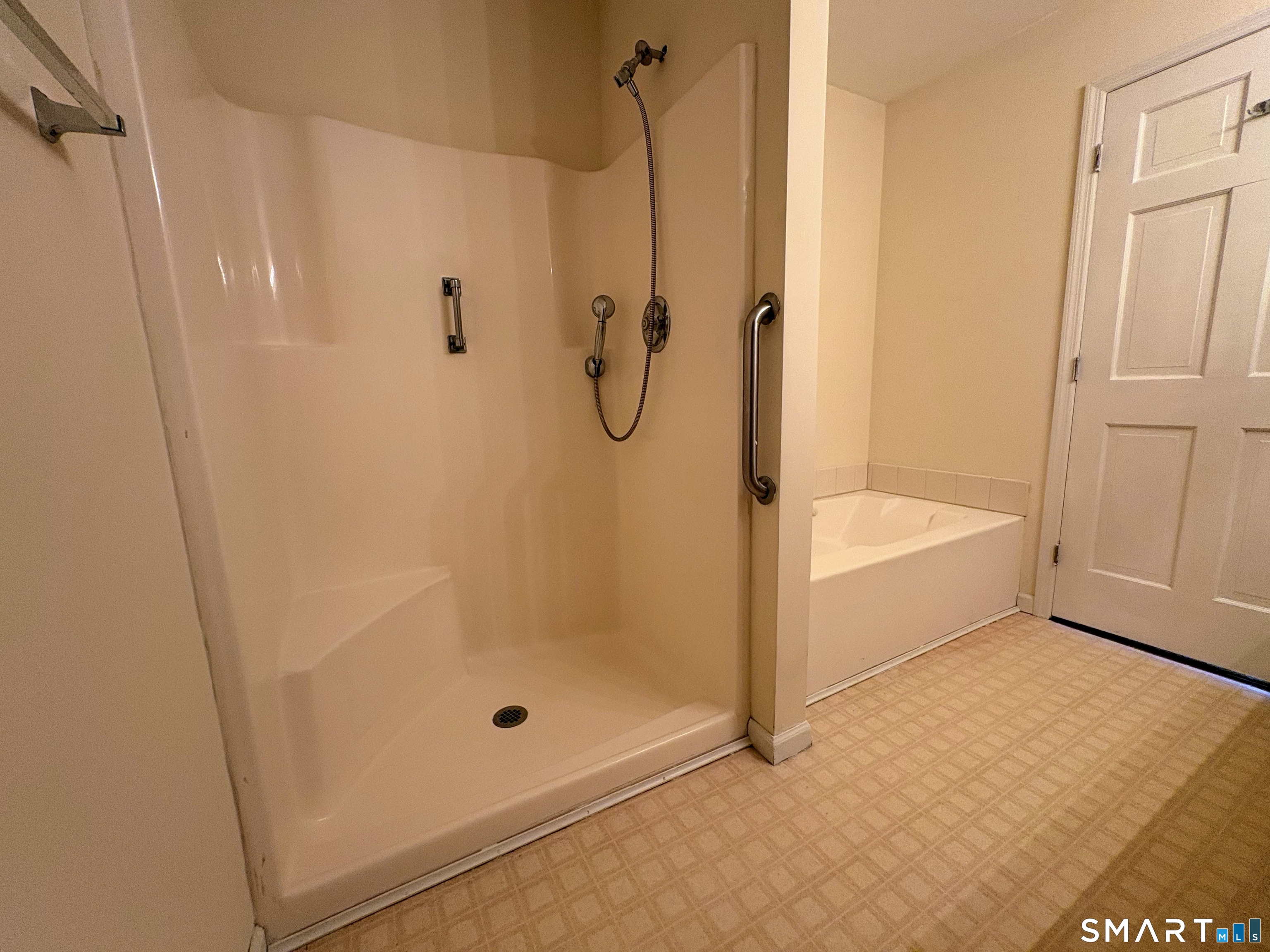 136 Deer Hill 205 Avenue Property Photo 30
