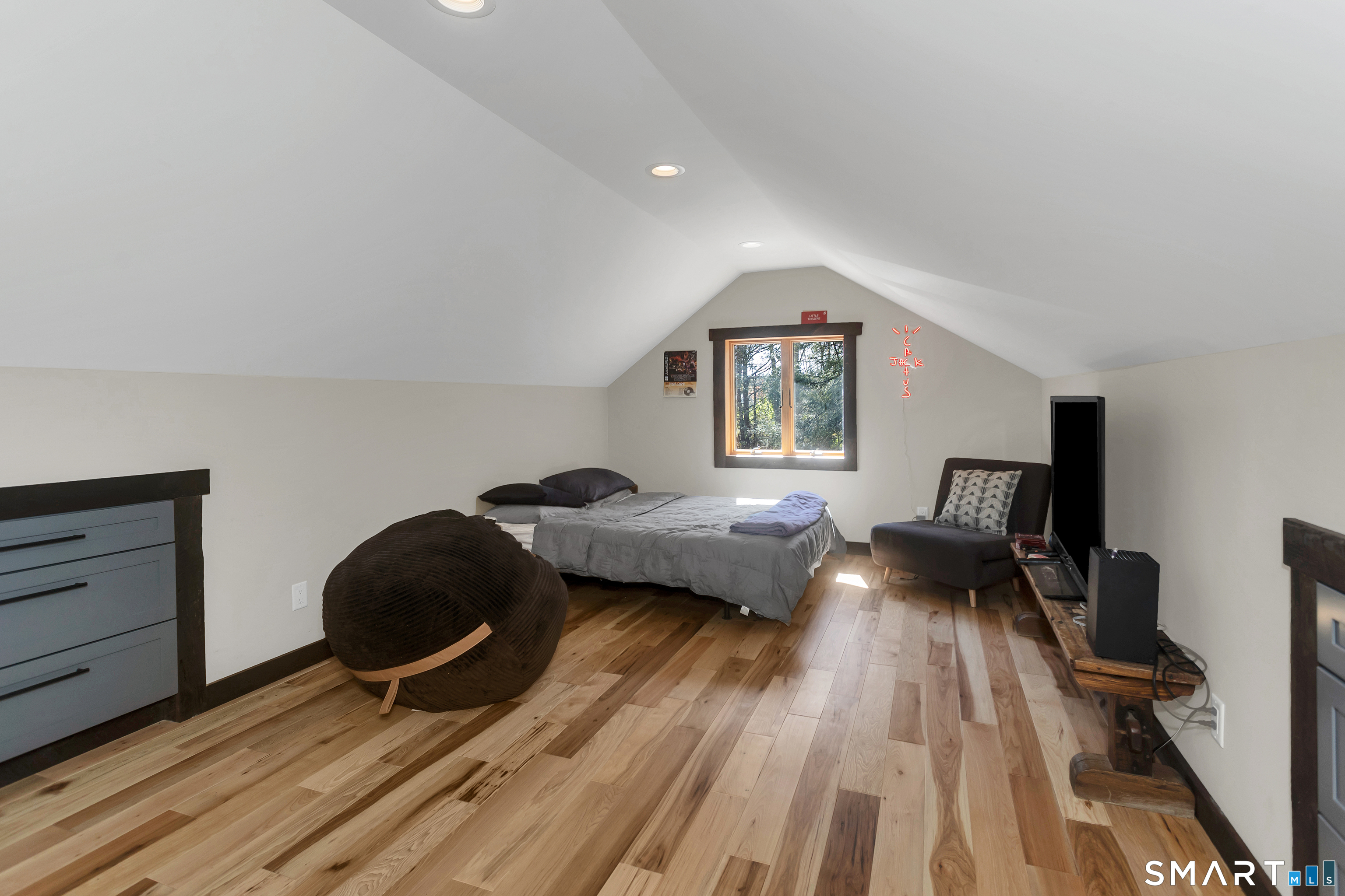 174 Grand South Street Property Photo 24